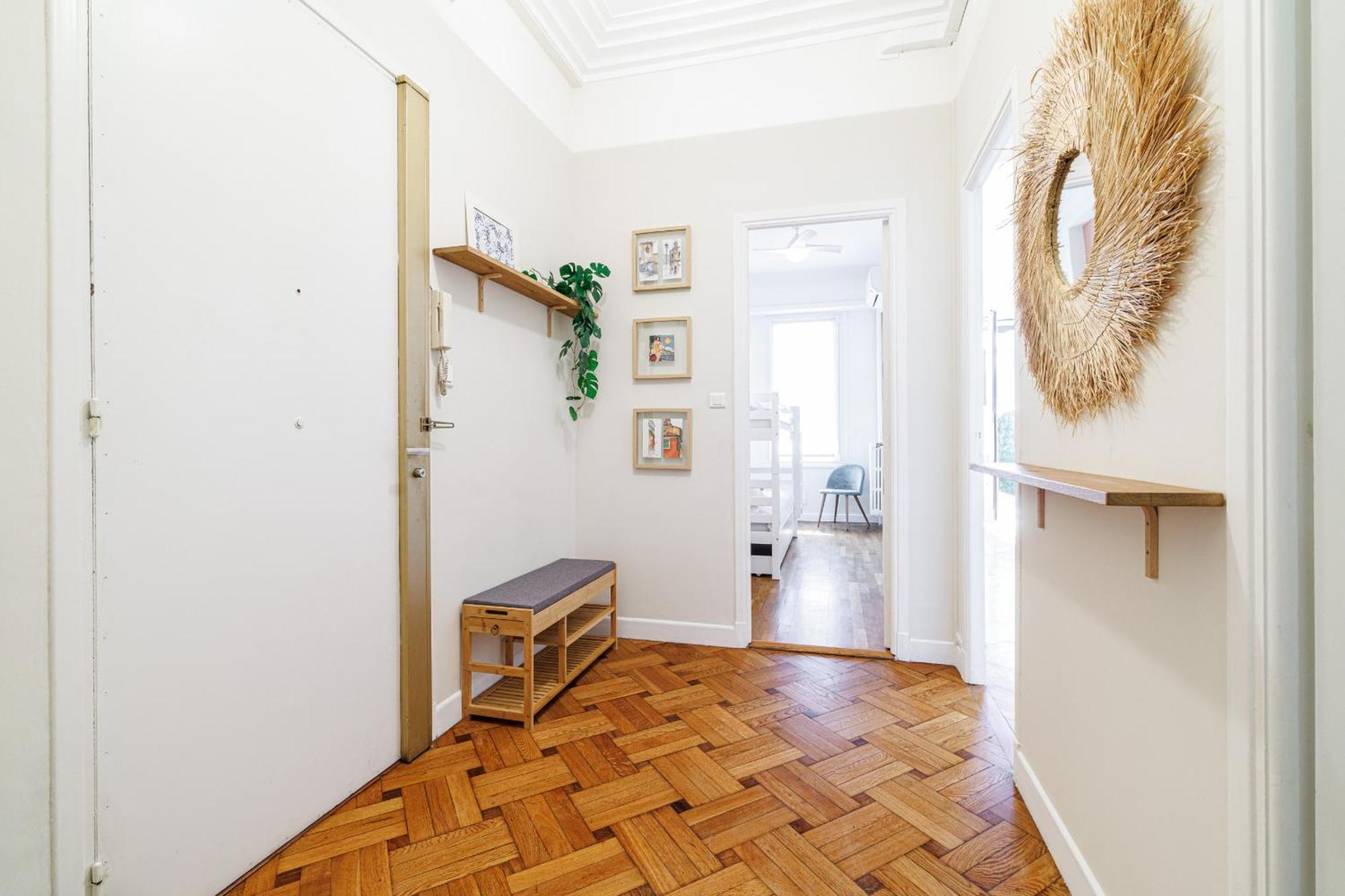 Promenade Des 2 Bdr Large Terrace *