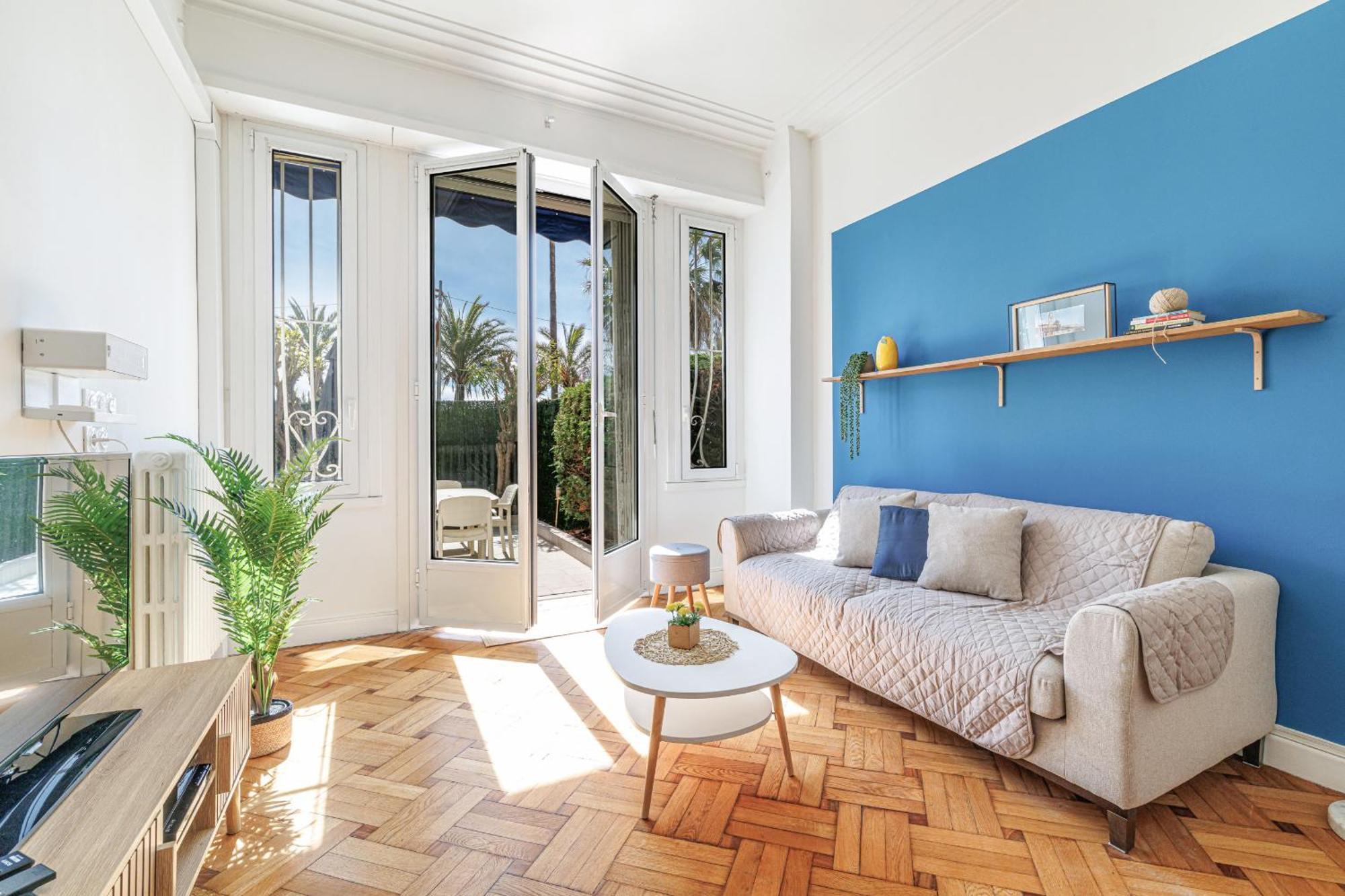 Promenade Des 2 Bdr Large Terrace