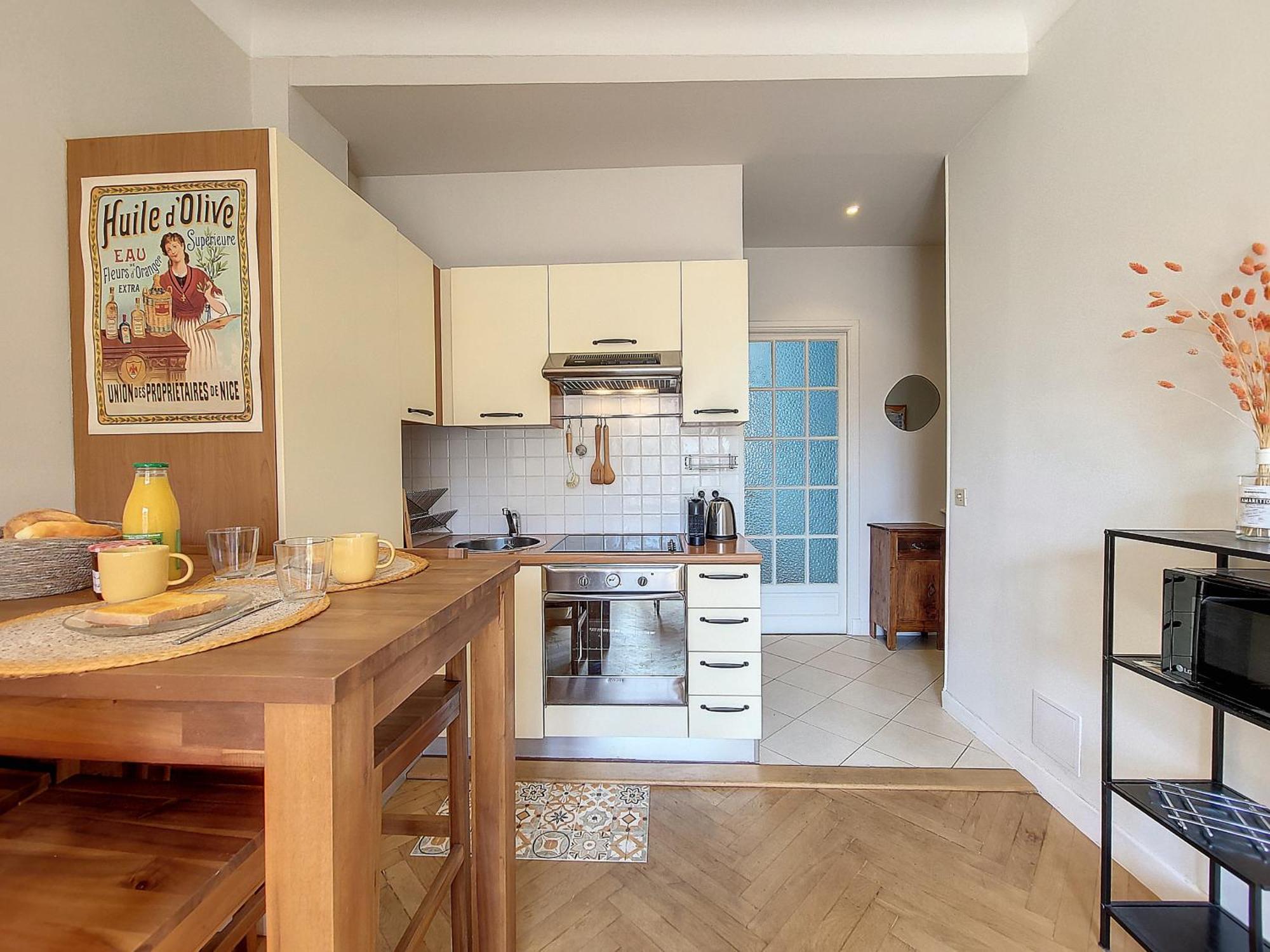 Nestor&jeeves - Pantai - Near - Balcony