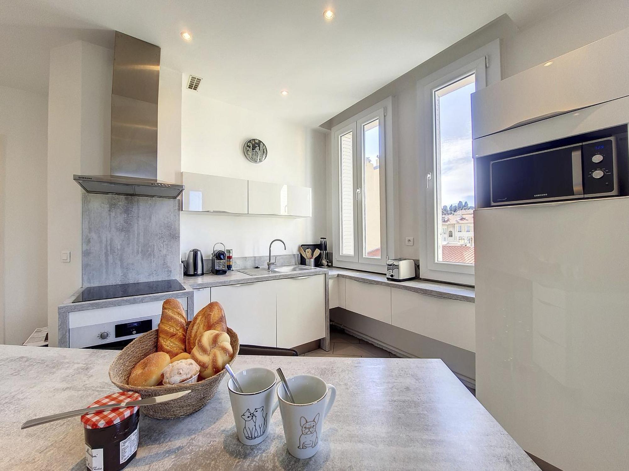 Nestor&jeeves - Palais Lascaris - Port *