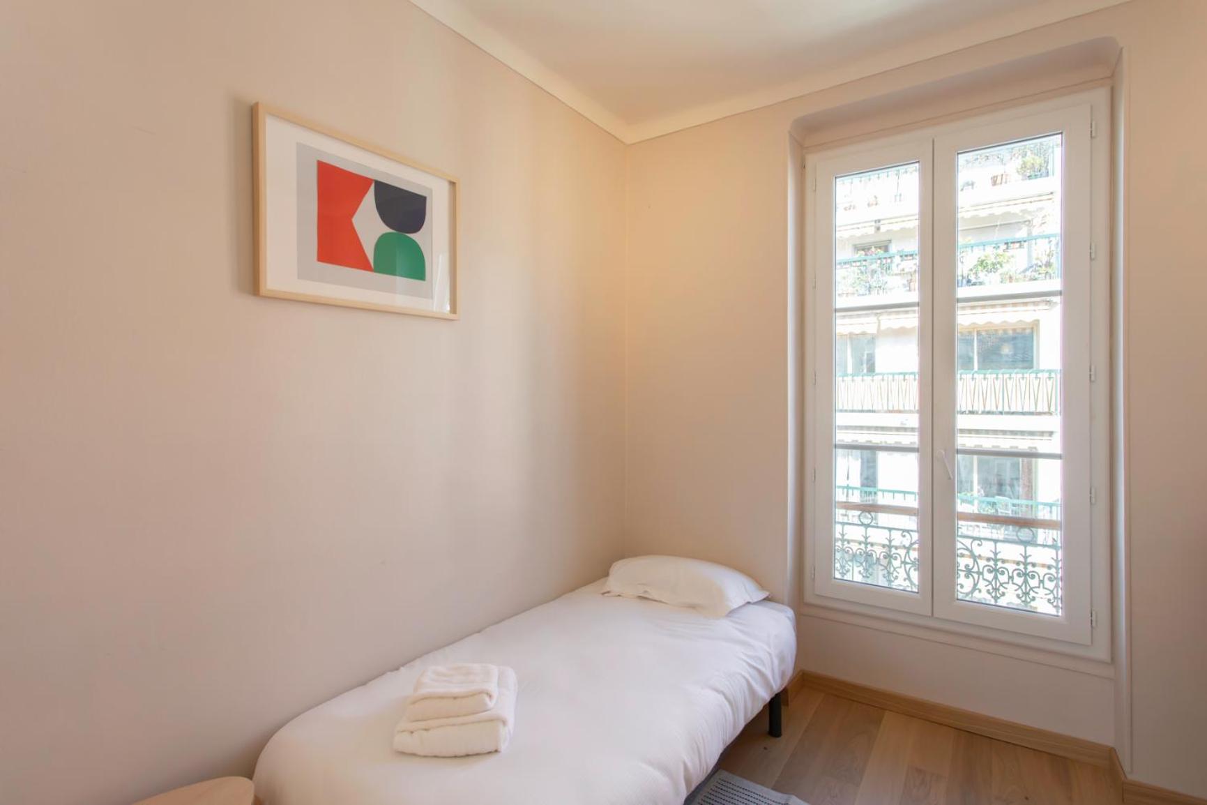 #25 2bdr Port, 5min From The Old Town Balcony, Ac&wifi Apartment *