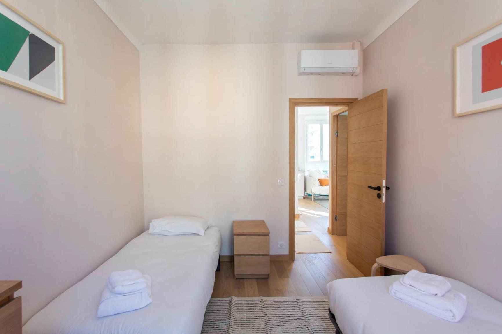 #25 2bdr Port, 5min From The Old Town Balcony, Ac&wifi * Nice