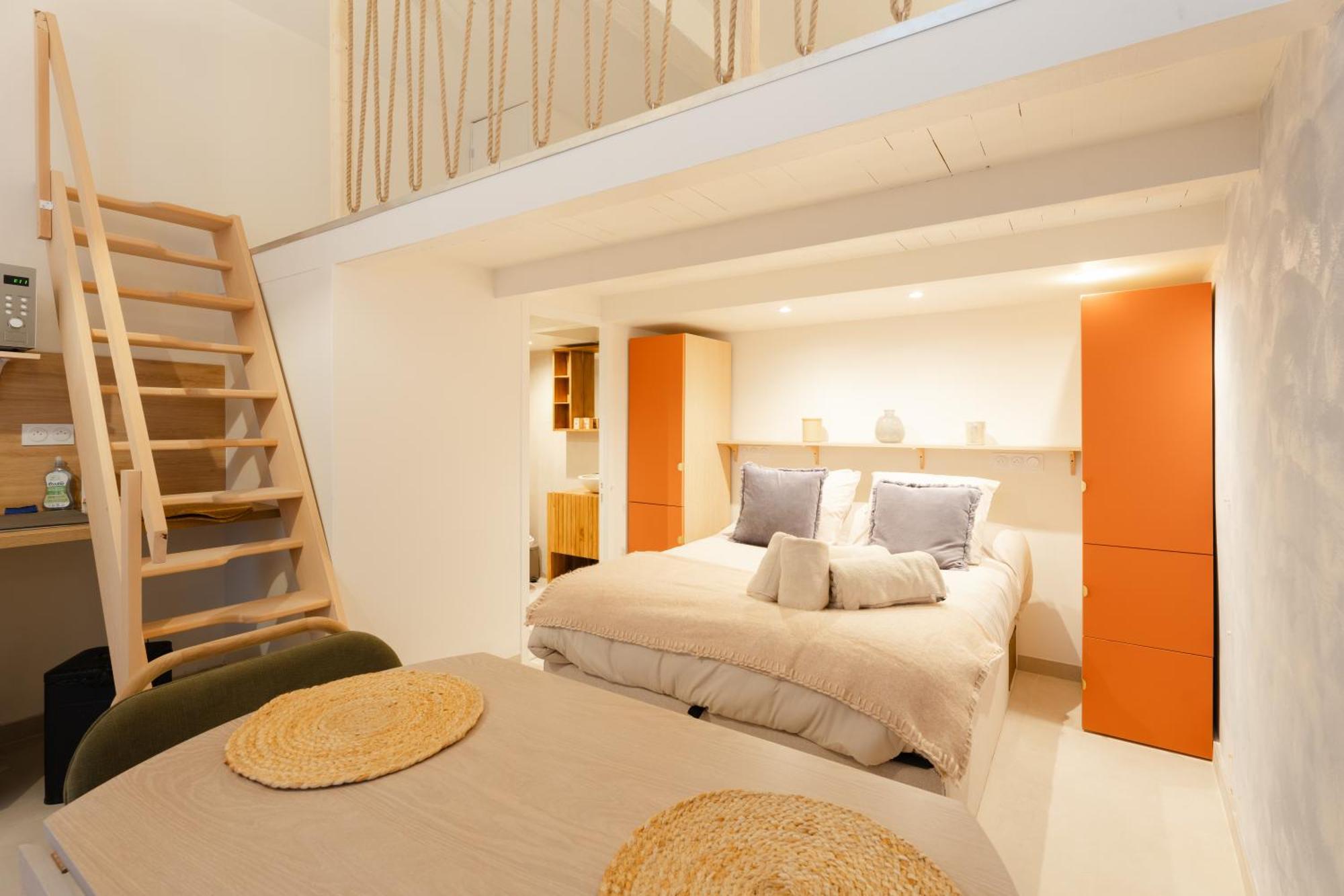 New- Cozy -4 Guests - Air Conditioning *