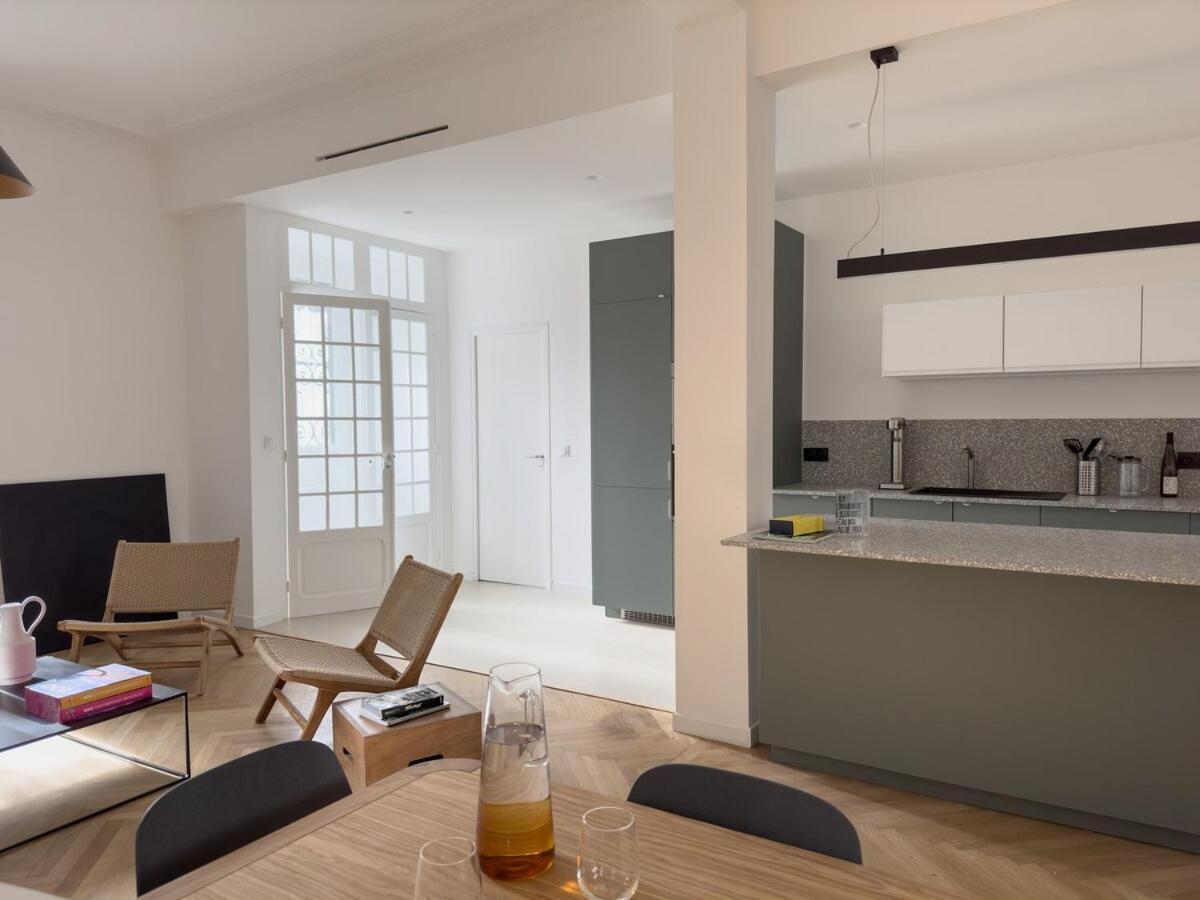 Cote D'azur Jardin Parking 6 Pers Luxe Apartment *