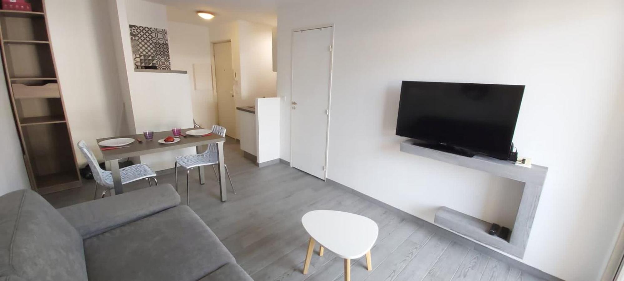 Cosy Proche Carlone, Balcon