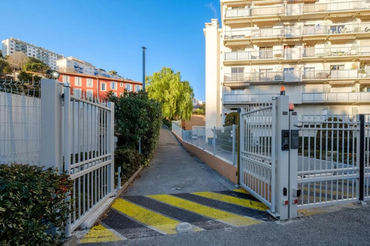 Calme Avec Terrasse Et Climatisation Apartment Nice