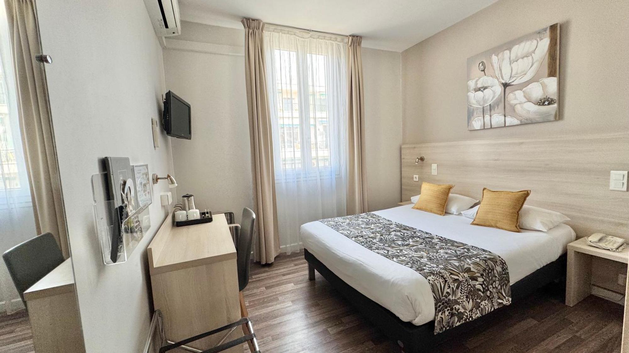 Helvetique Hotel Nice