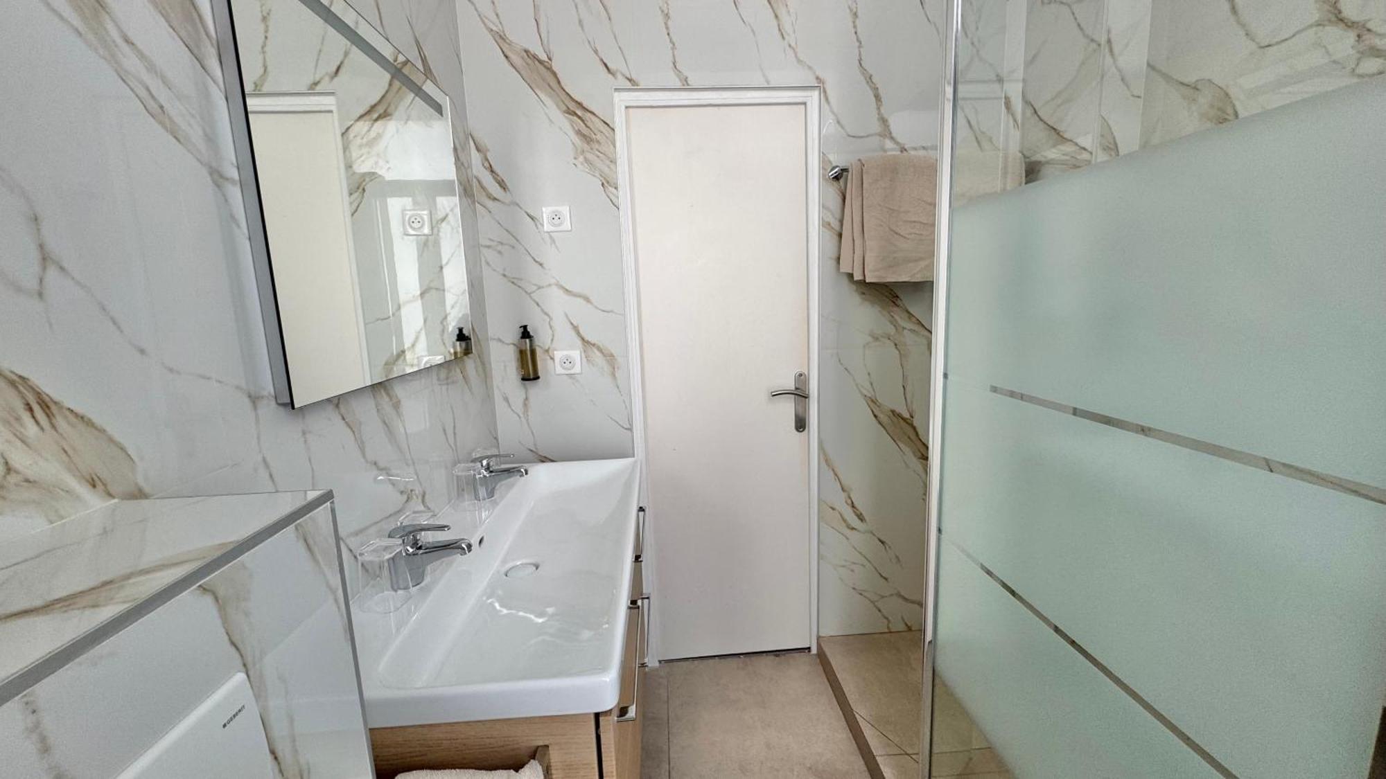 Helvetique 3* Nice