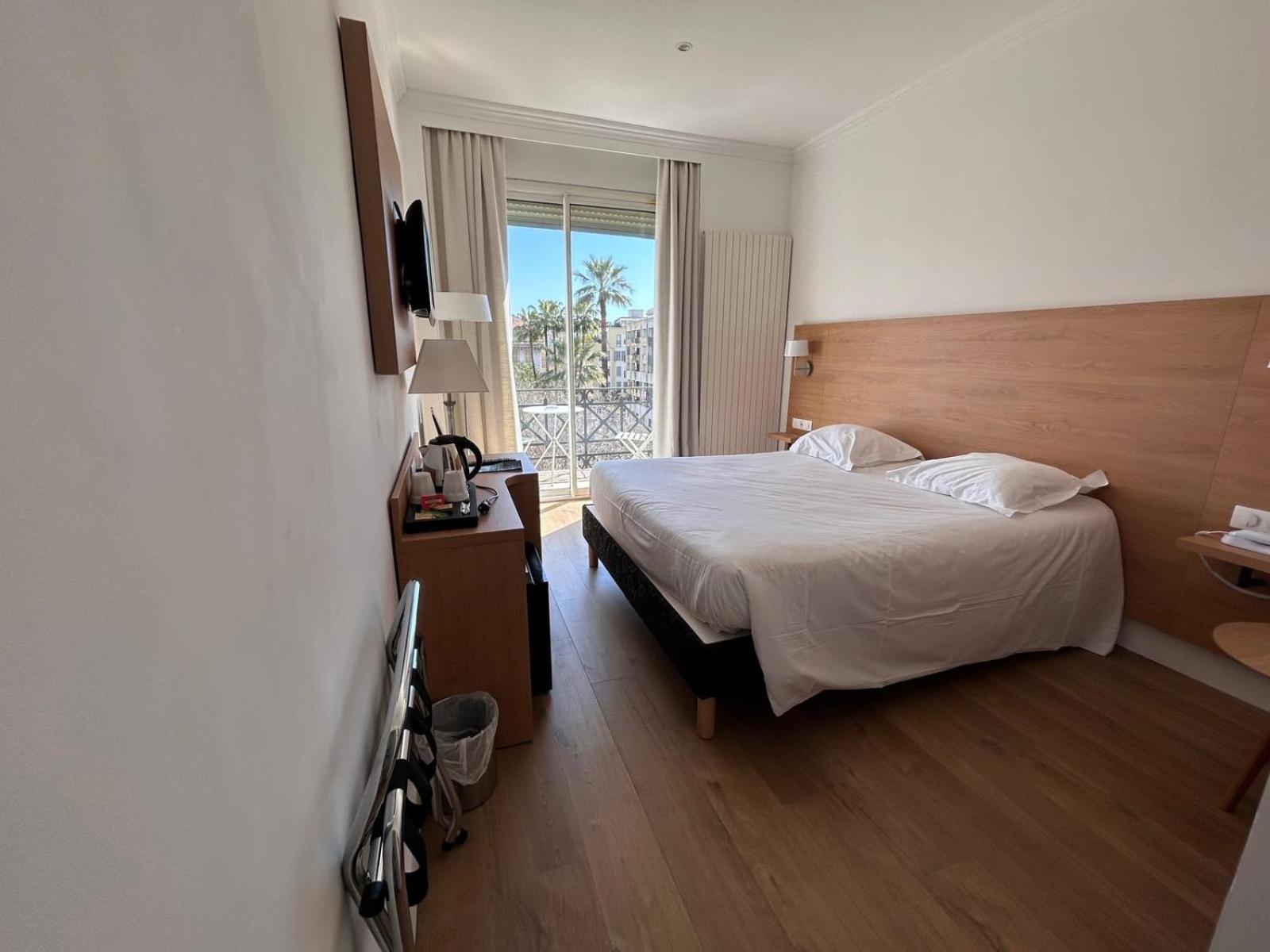 Carlton Nice, Fully Renovated 3* Nice