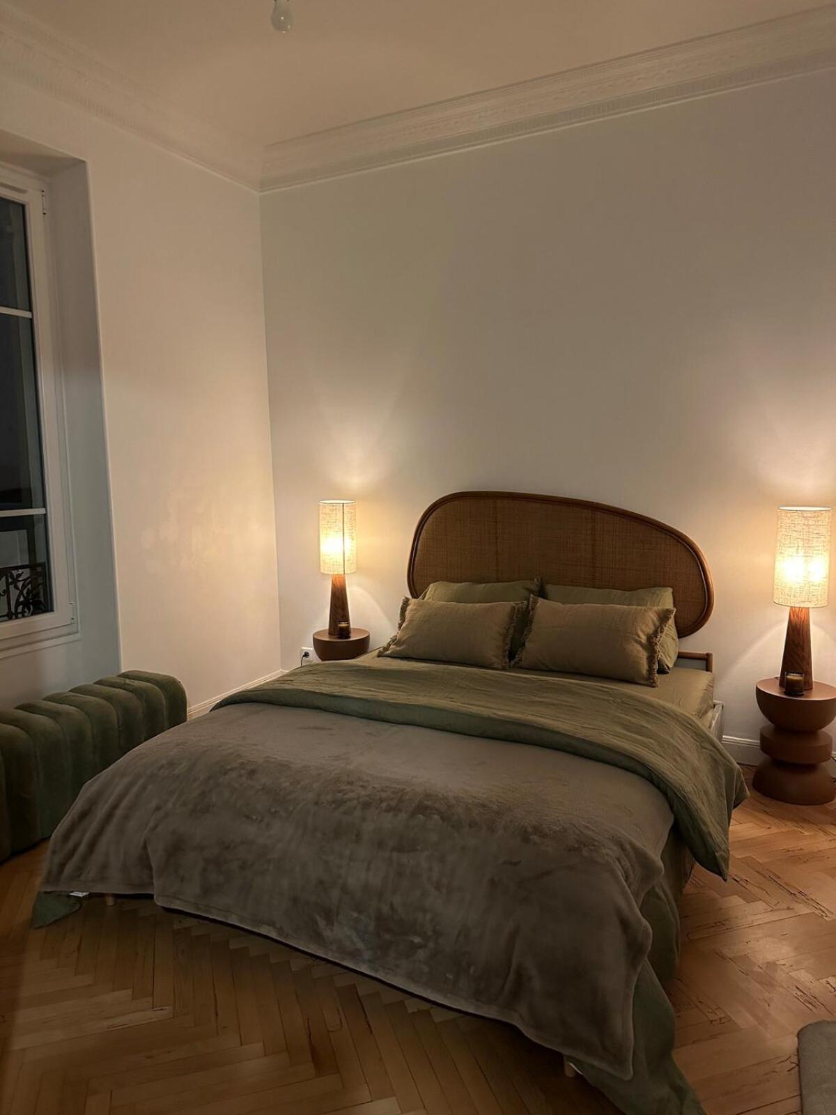 Apartment Beautiful In By Sea