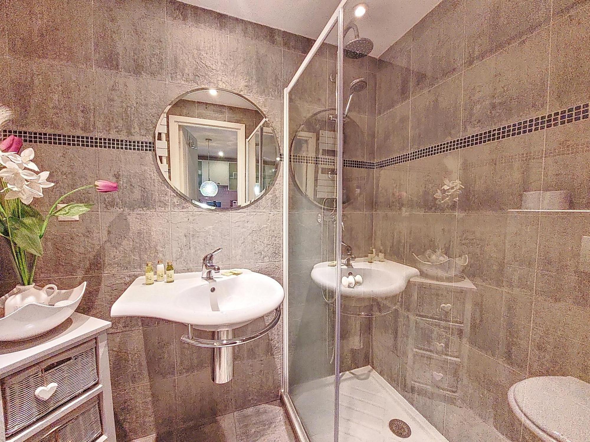 Nestor&jeeves - Chaise Bleue - - Near Apartment Nice