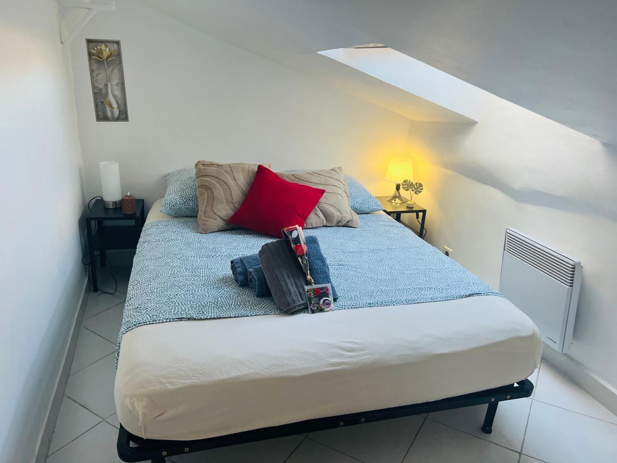 Evasion Romantique Sous Les Toits Au Coeur Du Vieux Apartment