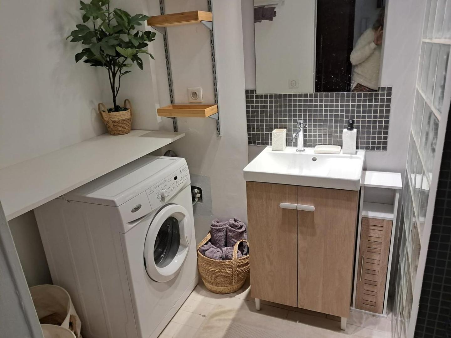 Large T2 50m From The Beaches * Nice