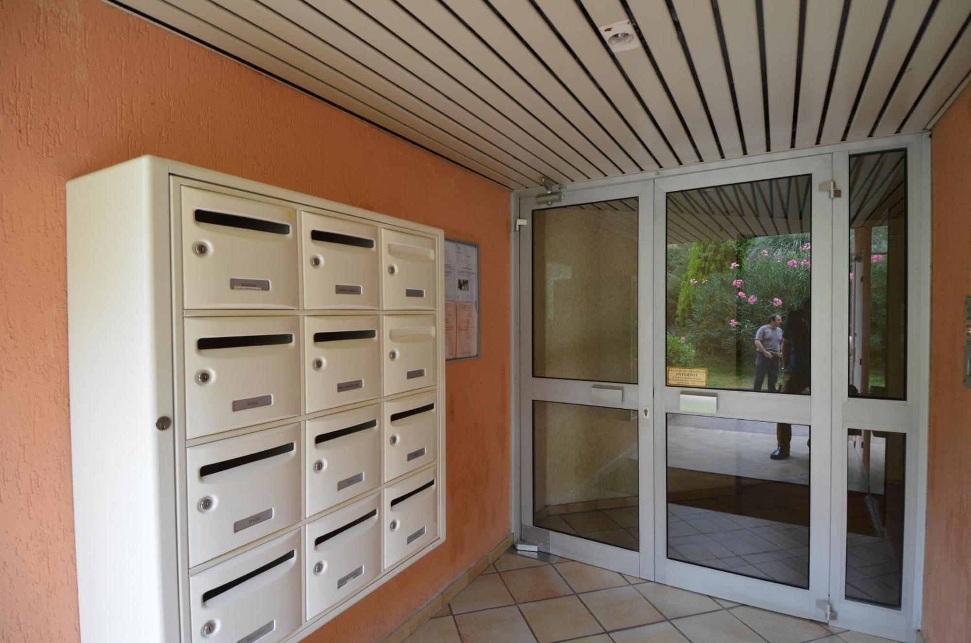 Plein Ciel - 5 Personnes Avec Piscine Sur La Corniche Fleurie A *