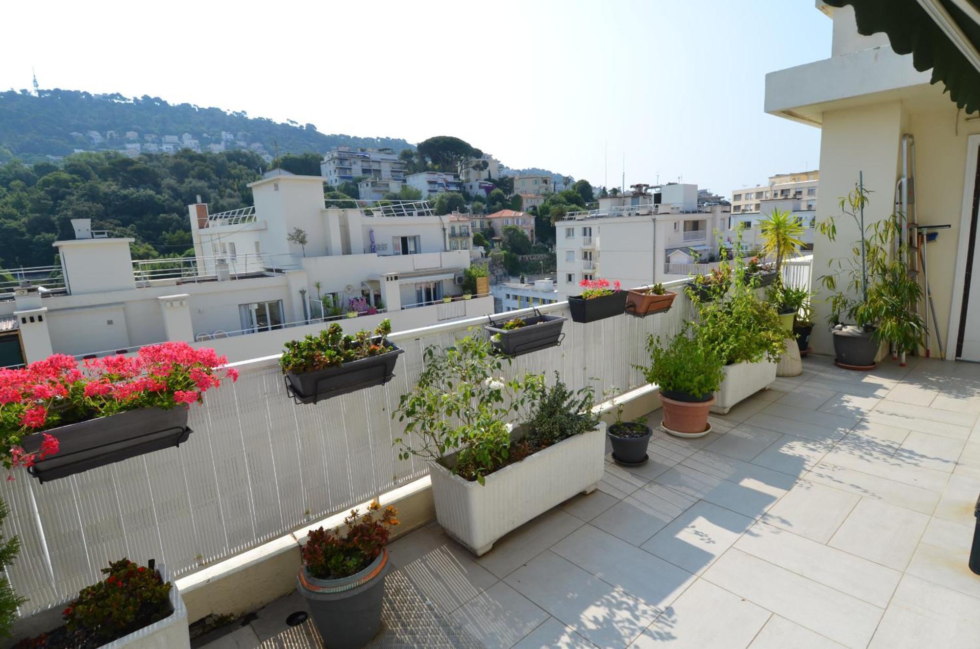 Phoenix - 4 Personnes Avec Superbe Terrasse, Clim Et Parking Le Port De Apartment Nice