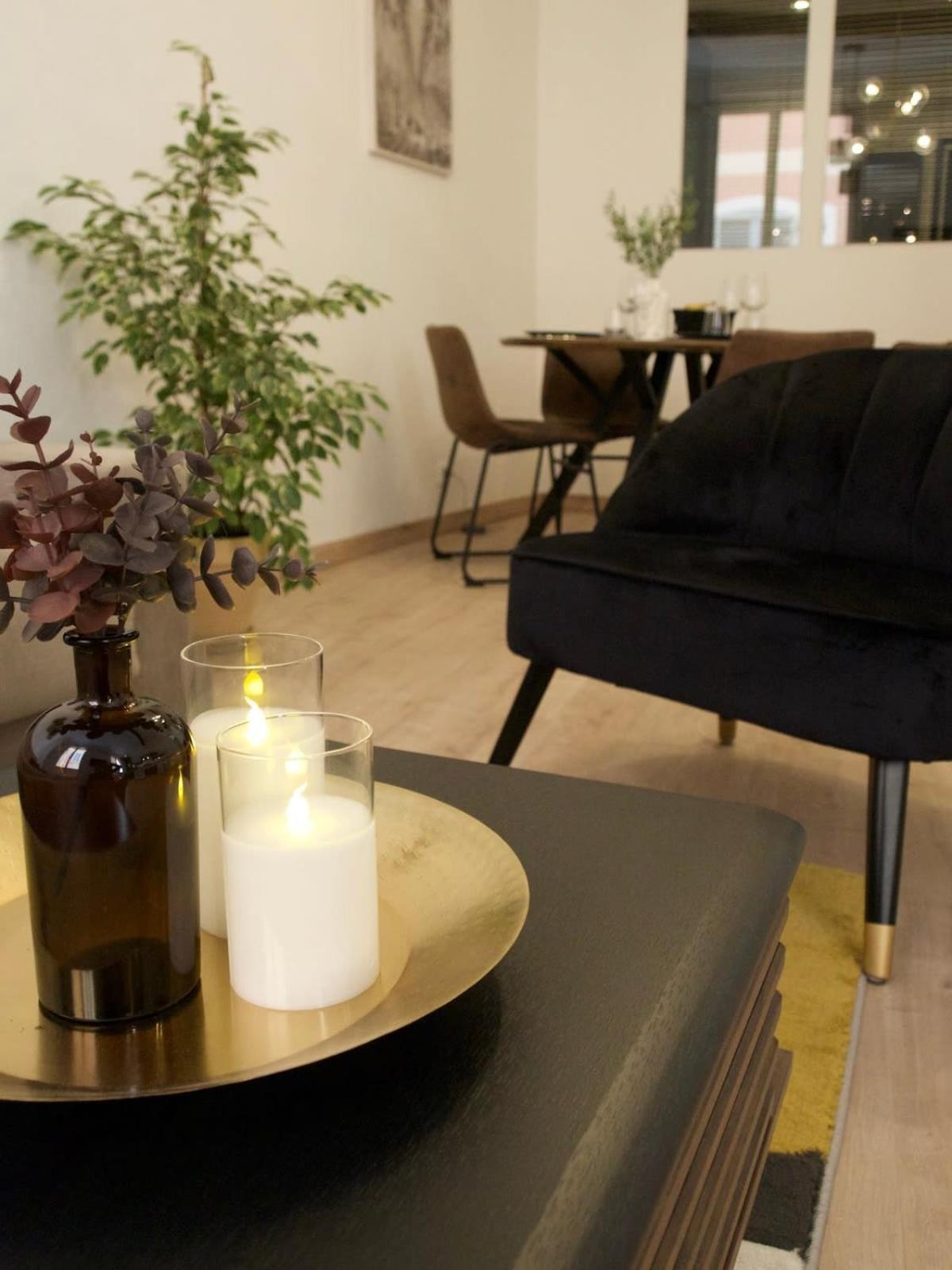 06r - Modern - Vieux * Nice