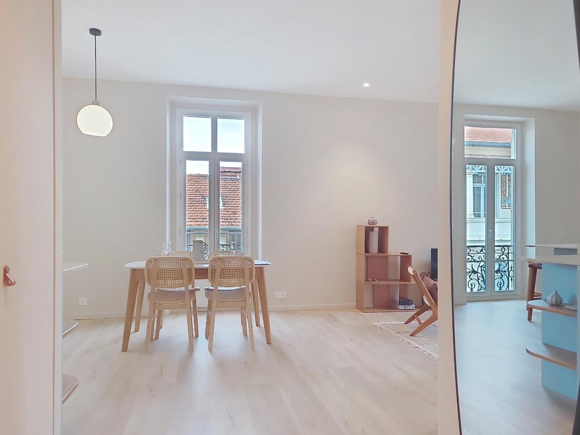 Nestor&jeeves - Pepyte - Design - Near Apartment Nice