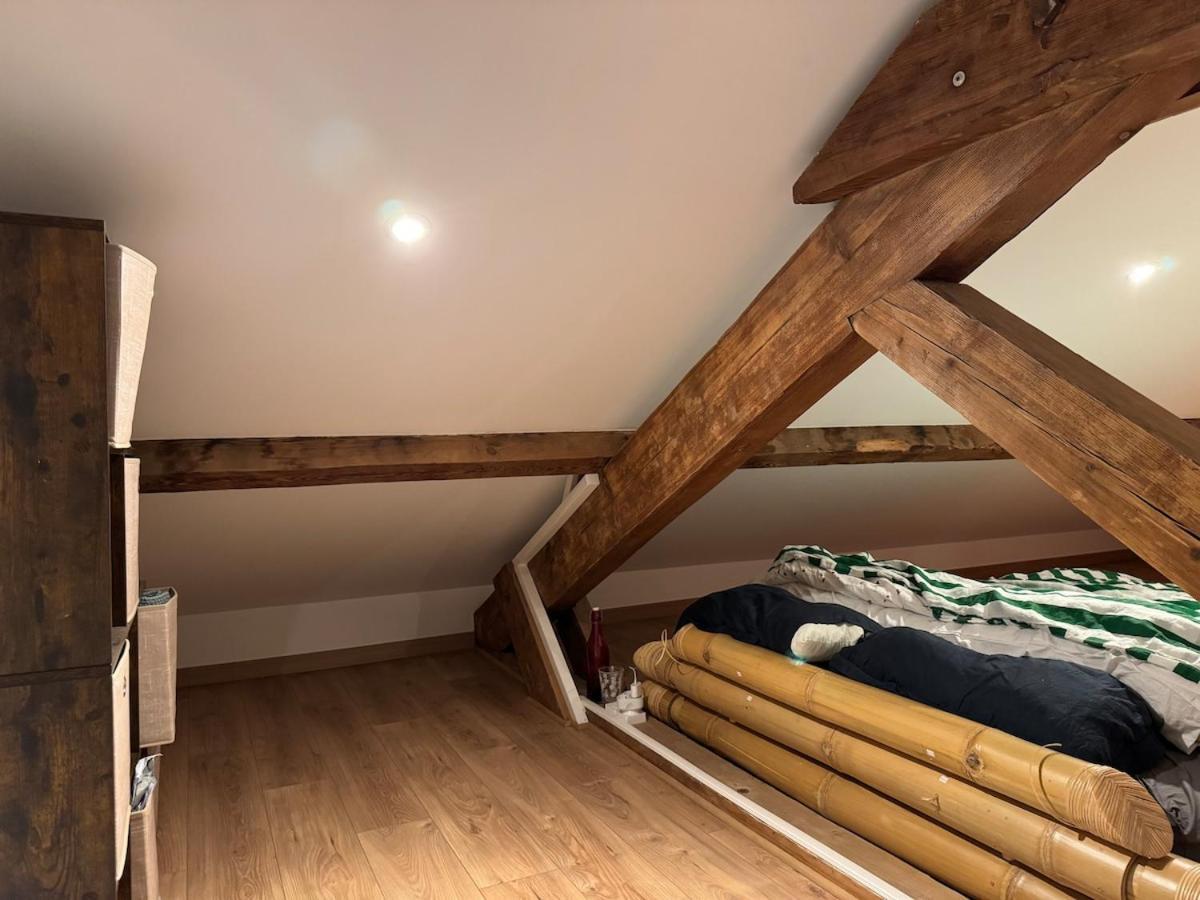 Location Duplex Liberation Apartment *