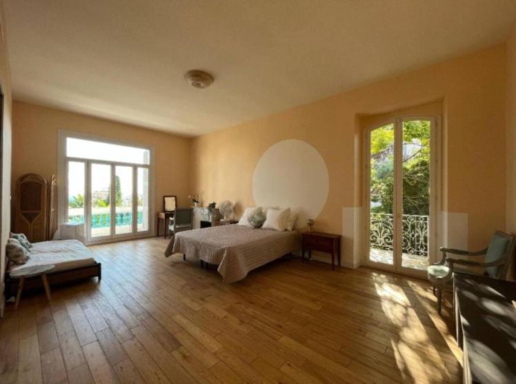 Villa Adelaida *