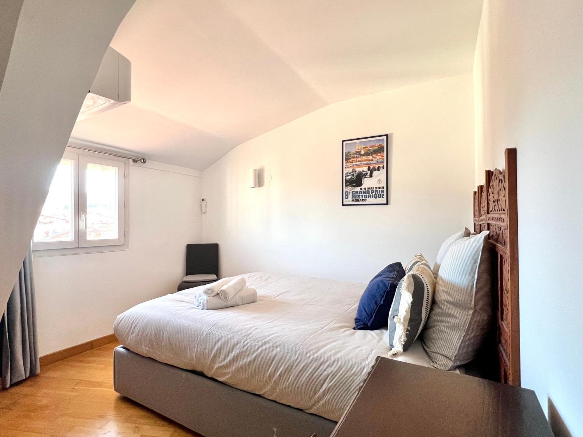 Charming Peaceful Haven In The Golden Square, Air-conditioned Apartment *