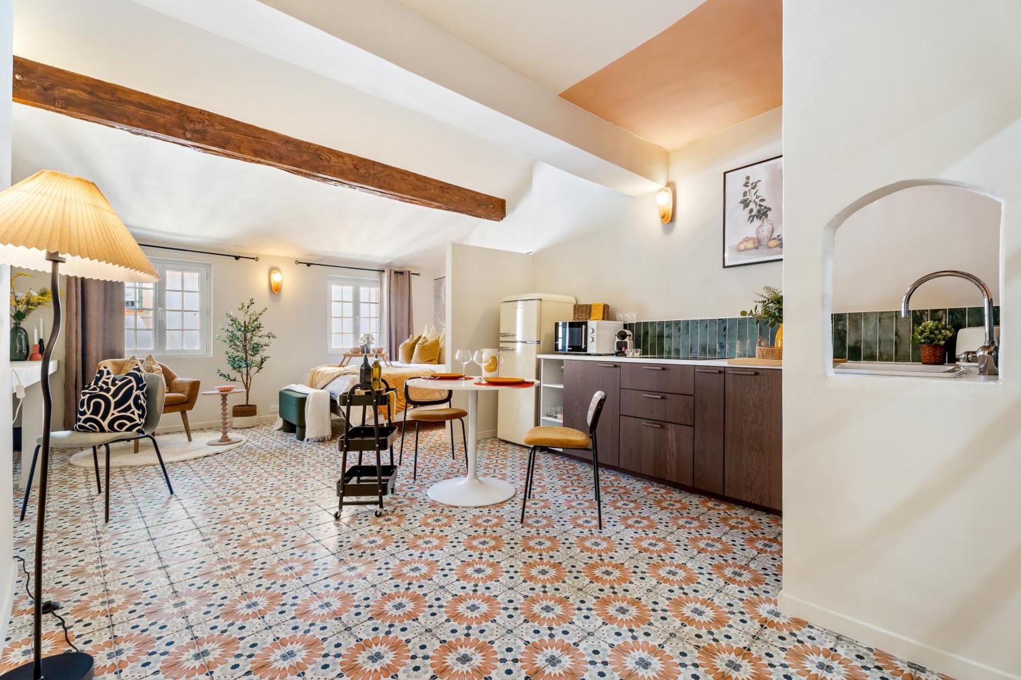 Renting - - Authentic Loft Old Rooftop View & Charm Appartement *