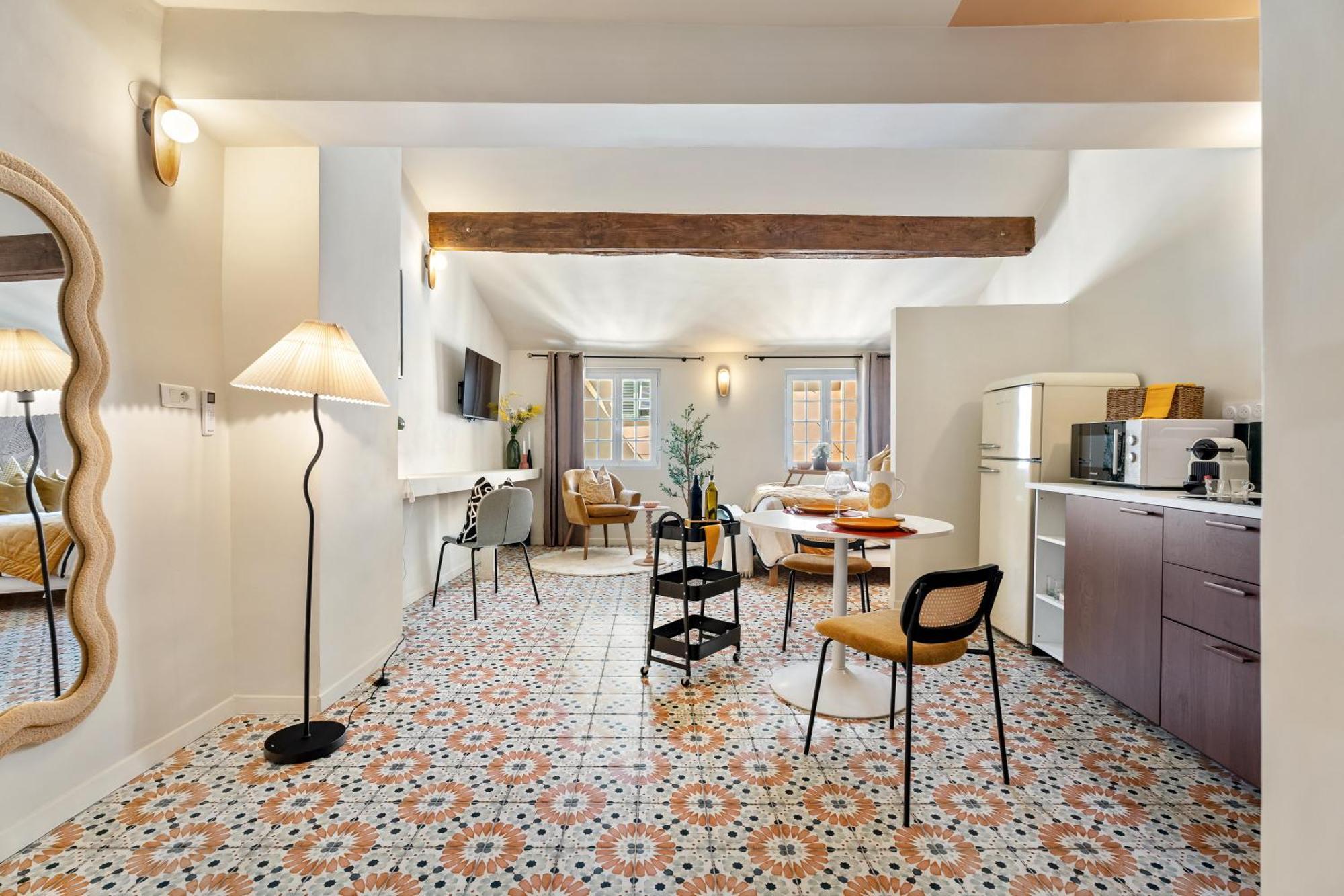 Renting - - Authentic Loft Old Rooftop View & Charm Appartement *