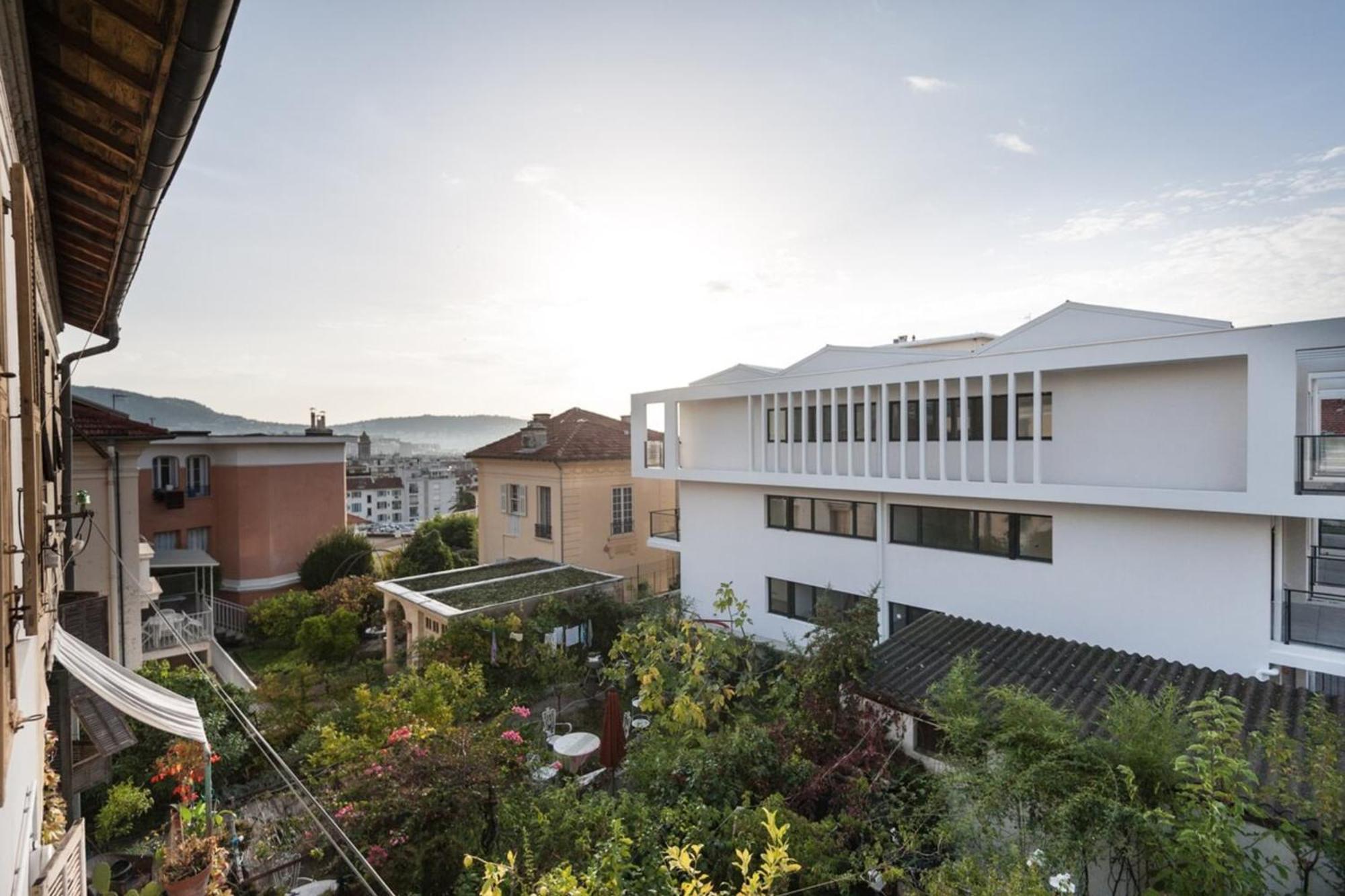 Explore From Our Cozy & Quiet 2br Aptparking Apartment *