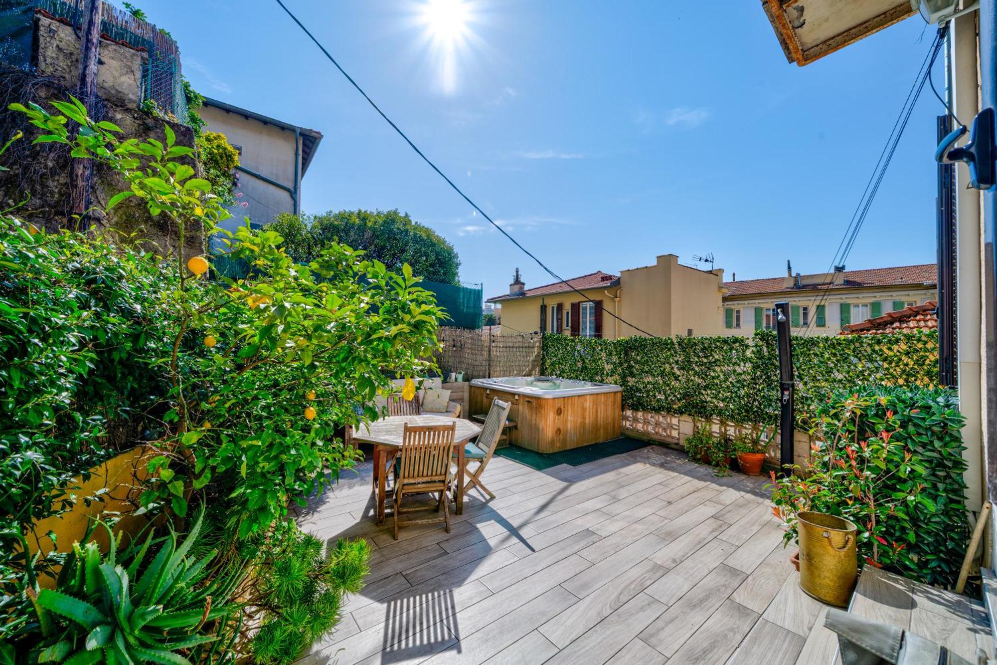 Cosy 4 Pieces Clim Terrasse Jacuzzi
