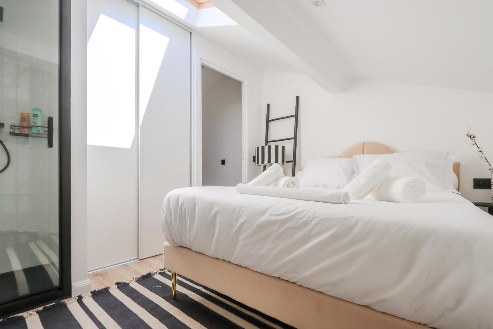 Fancy 3br Duplex Near Port & Old Town | By Airnest