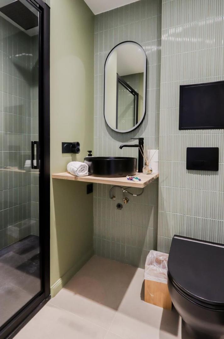 Fancy 3br Duplex Near Port & Old Town | By Airnest Apartment *