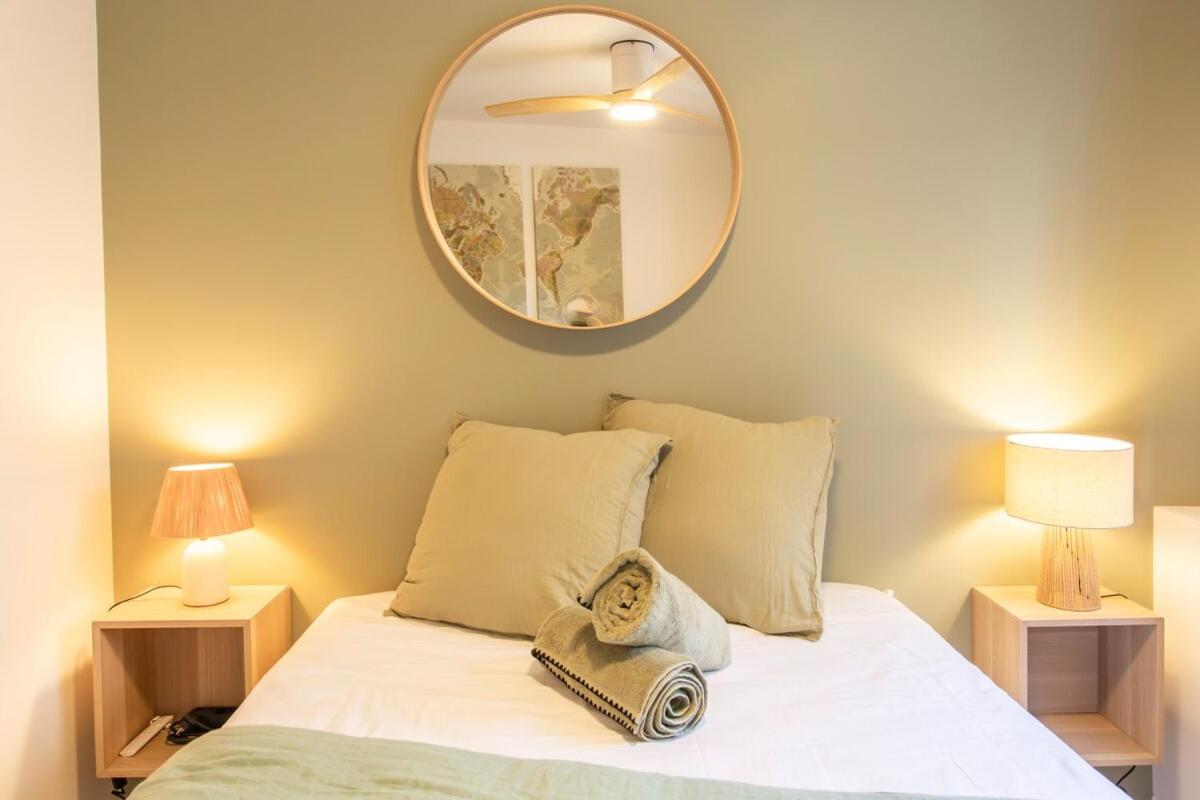 Apartment #41 Flat For 6, 3 Bdrs Parking Wifi 5mins Walk Tram T1 Nice