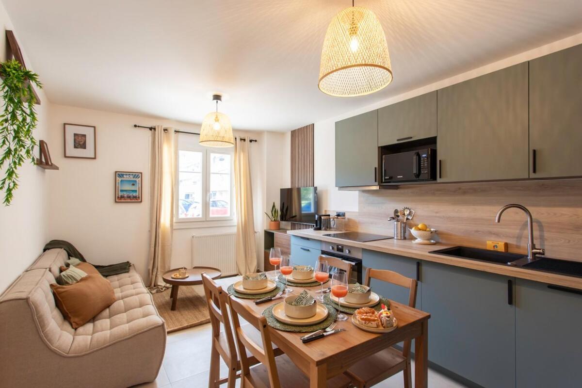 Apartment #41 Flat For 6, 3 Bdrs Parking Wifi 5mins Walk Tram T1