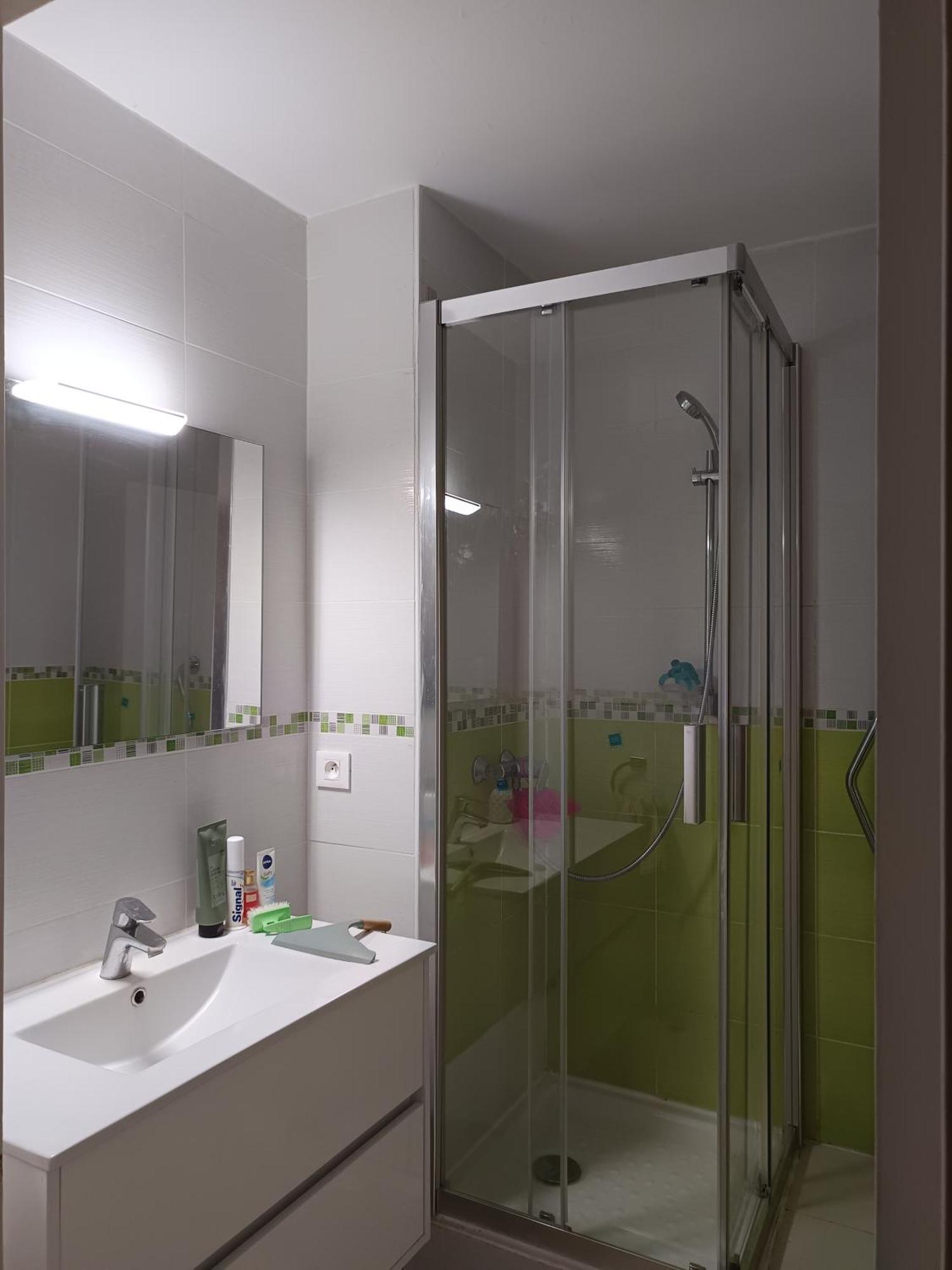 Apartment 4- In Parking F4 *