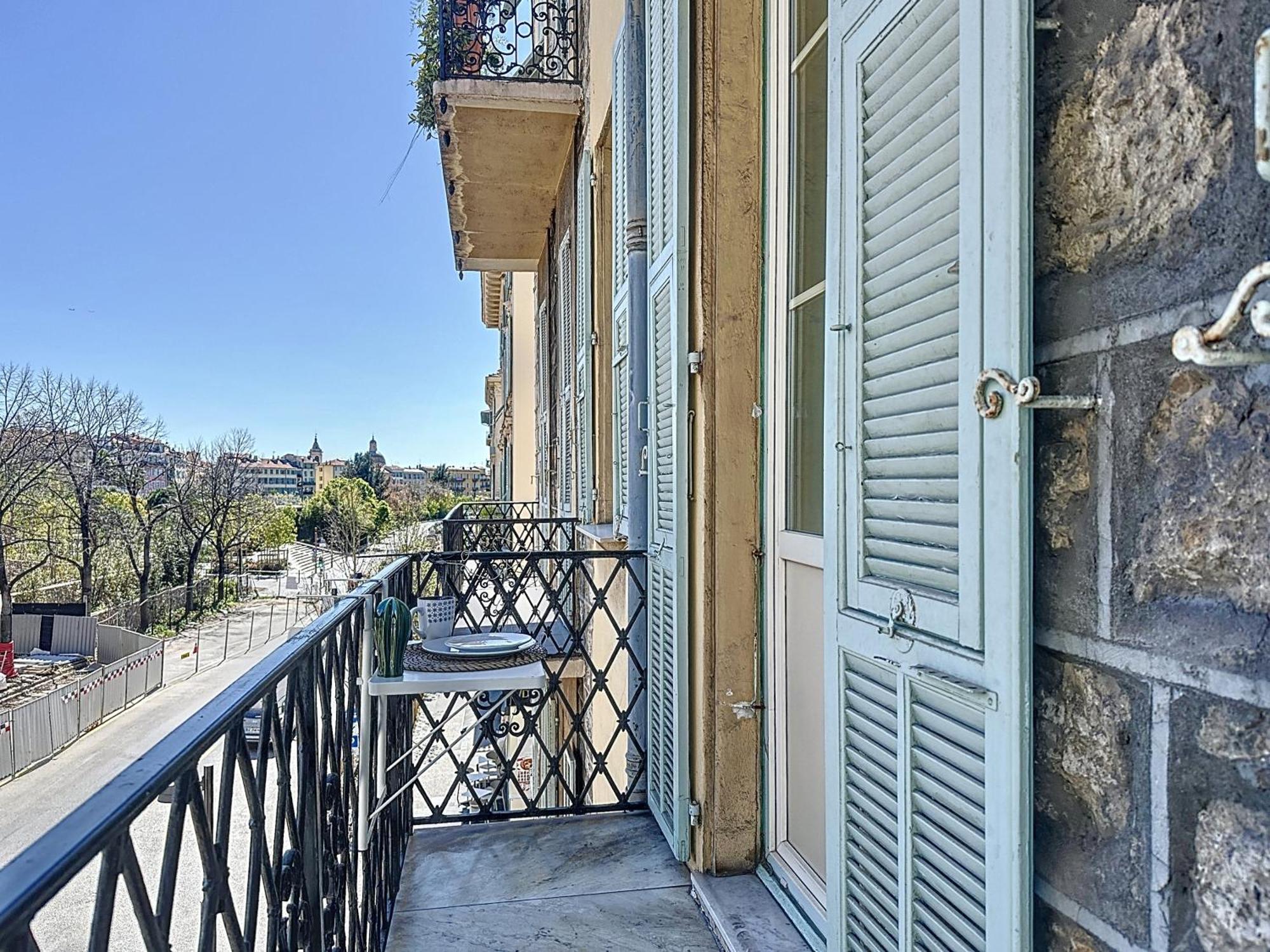 Apartment 3 Air-conditioned With Unobstructed View Nice