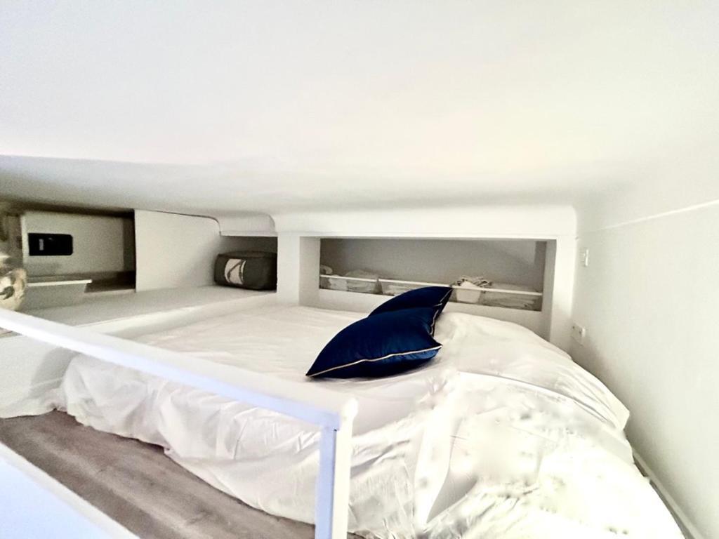 Center - 1 Min Train Station & Main Street