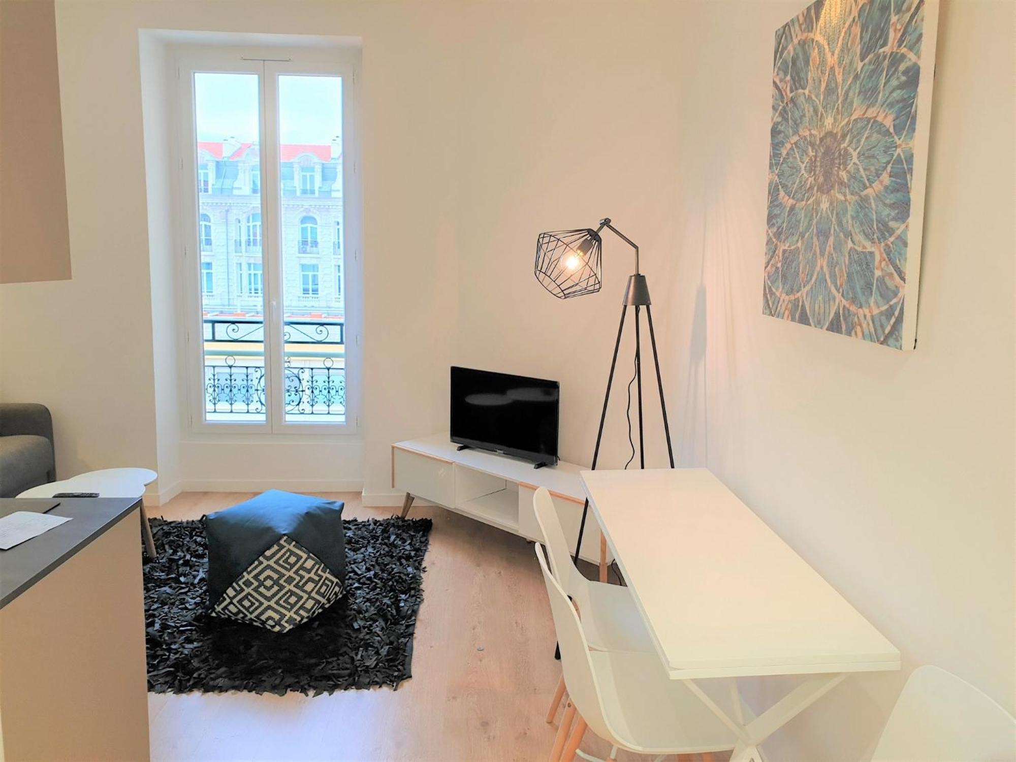 Hypercentre Lamartine 411 Apartment *