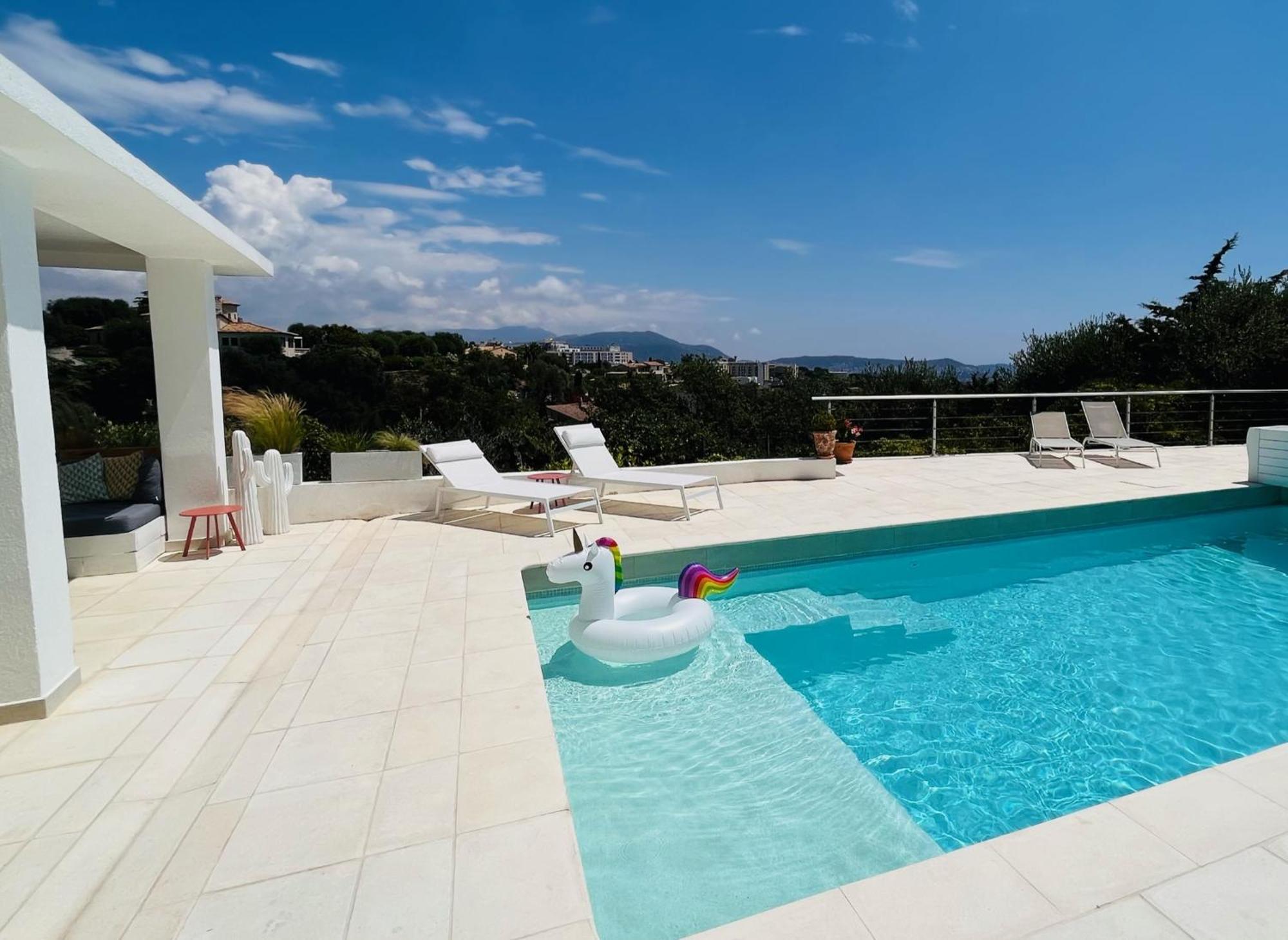 A Avec Acces Piscine * Nice