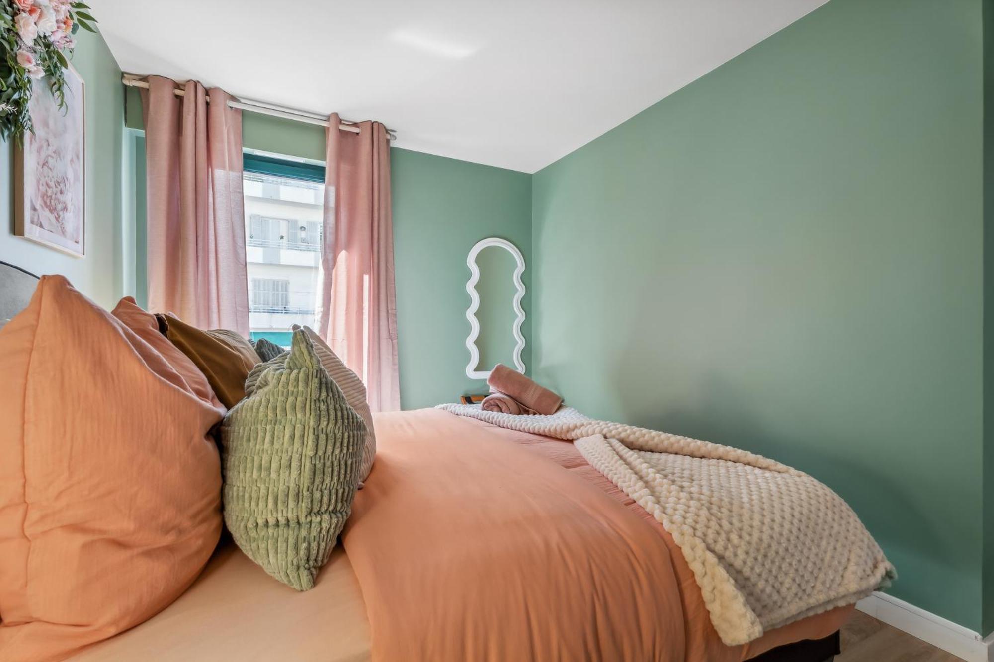 Renting - Fleurs - Luxury Terrace Quiet Private Parking Nice