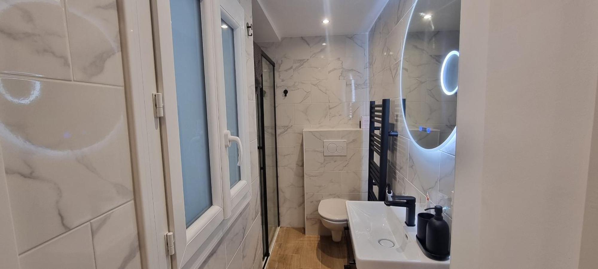 Tres Joli 2 Pieces A Cote De L'ac Marriott * Nice