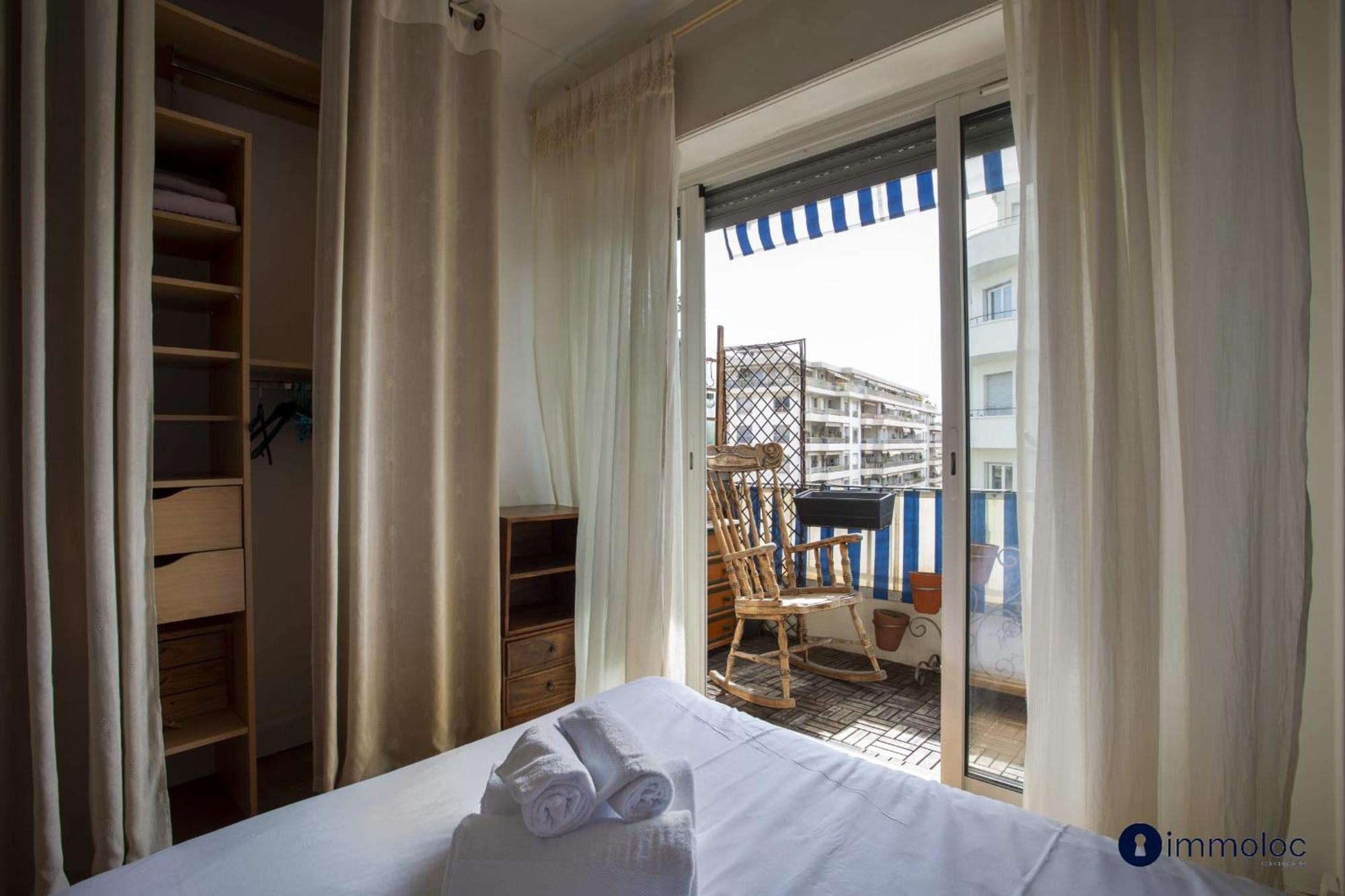 Apartment Air-conditioned In The Imperial Park *