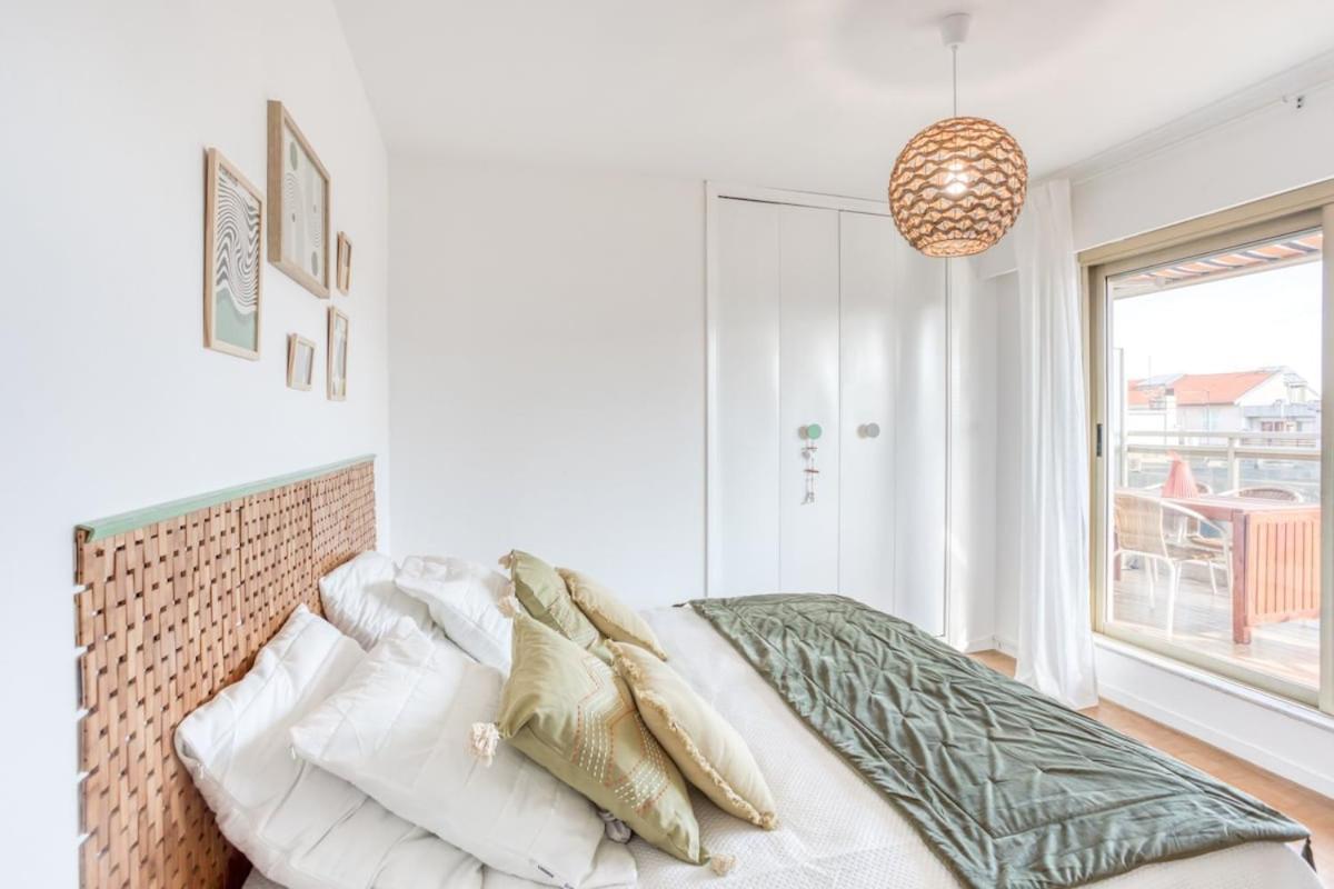 Apartment With Terrace, 8 Min Walk Sea, Parking, Ac Nice
