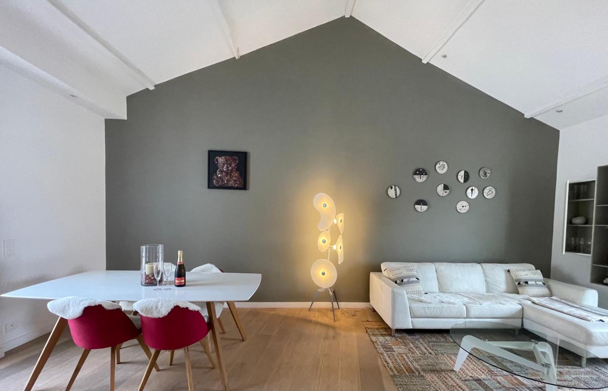 Magenta Mama - Comfort & Charm In Carre D'or - Near *