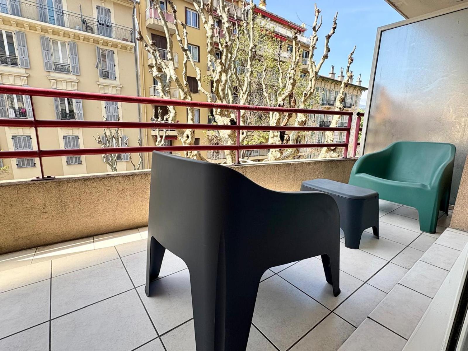 Apartment Sunny With Terrace *