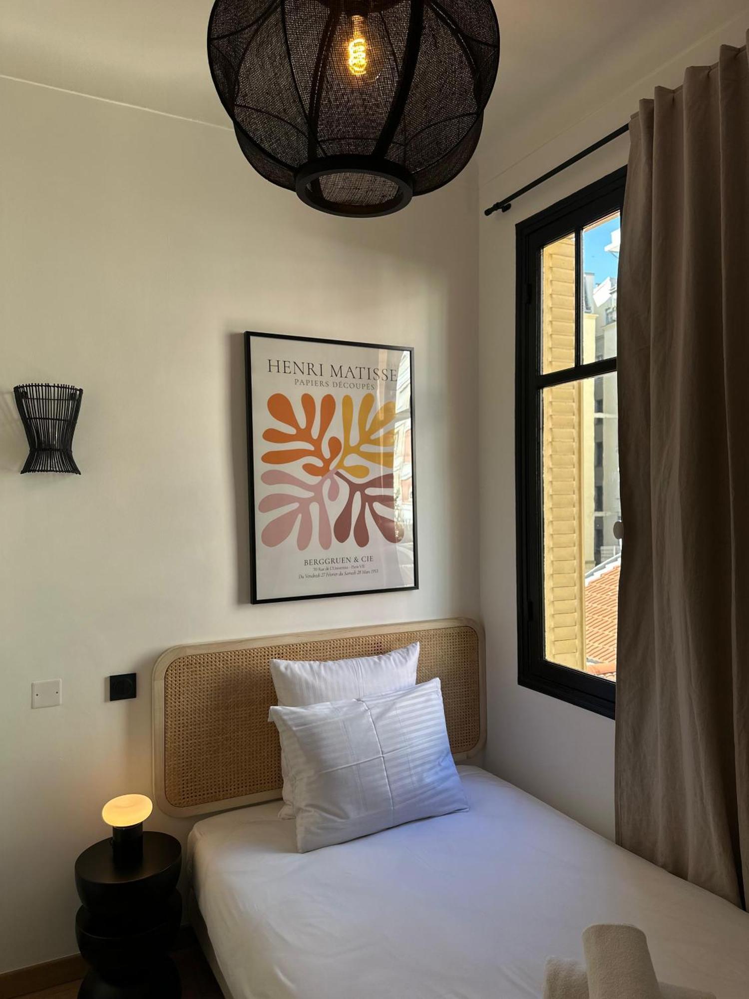 Auber - T3 Refait A Neuf Centre De *