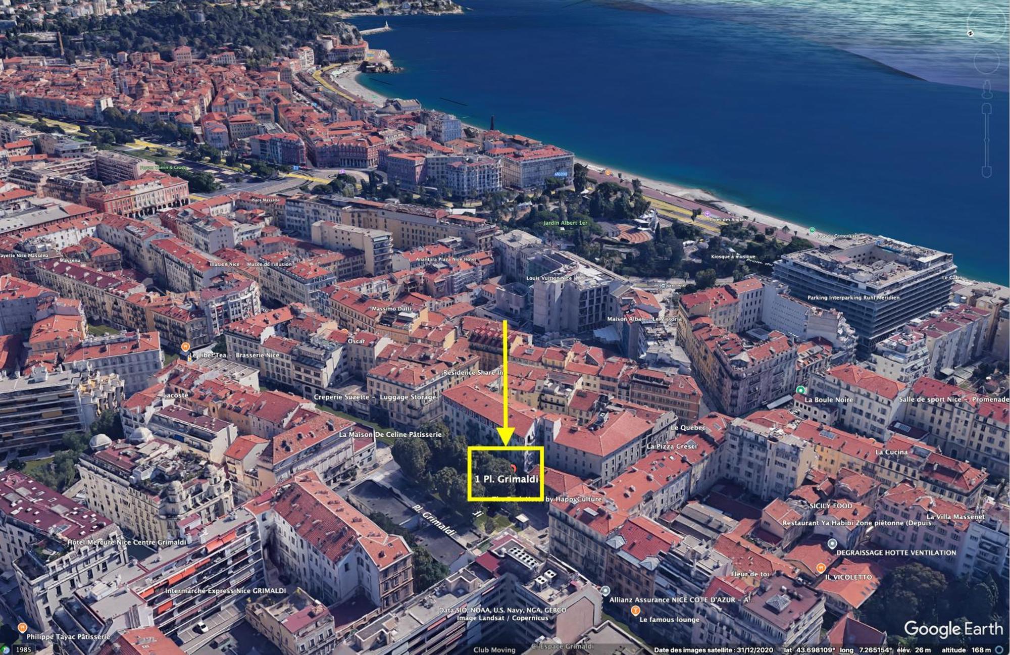 New! Remodeled In The Heart Of Nice, 3 Min, 2br, Ac, Elevator, Amazing Little Terrace, Location! *