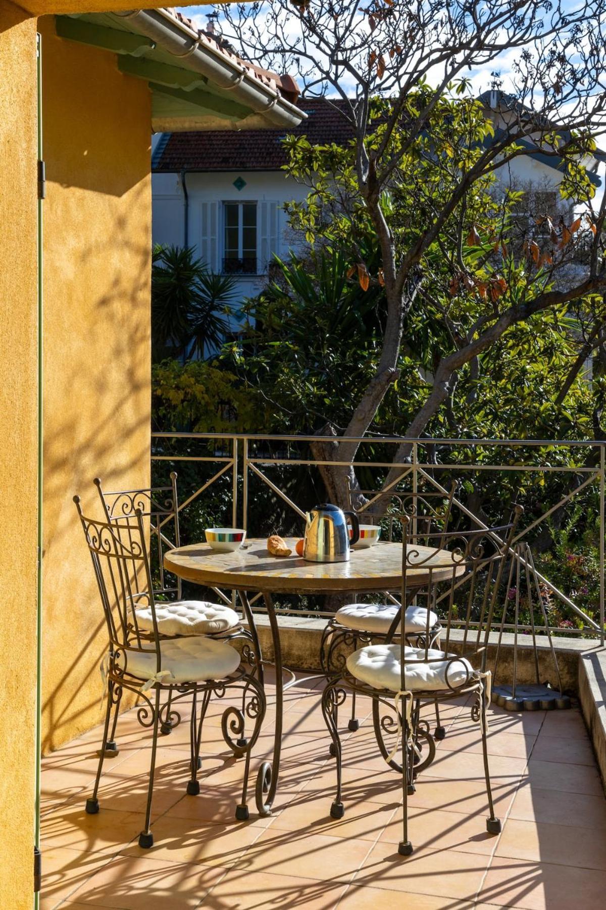 Maison Nicoise, Jardin, Piscine, Parking Double Villa