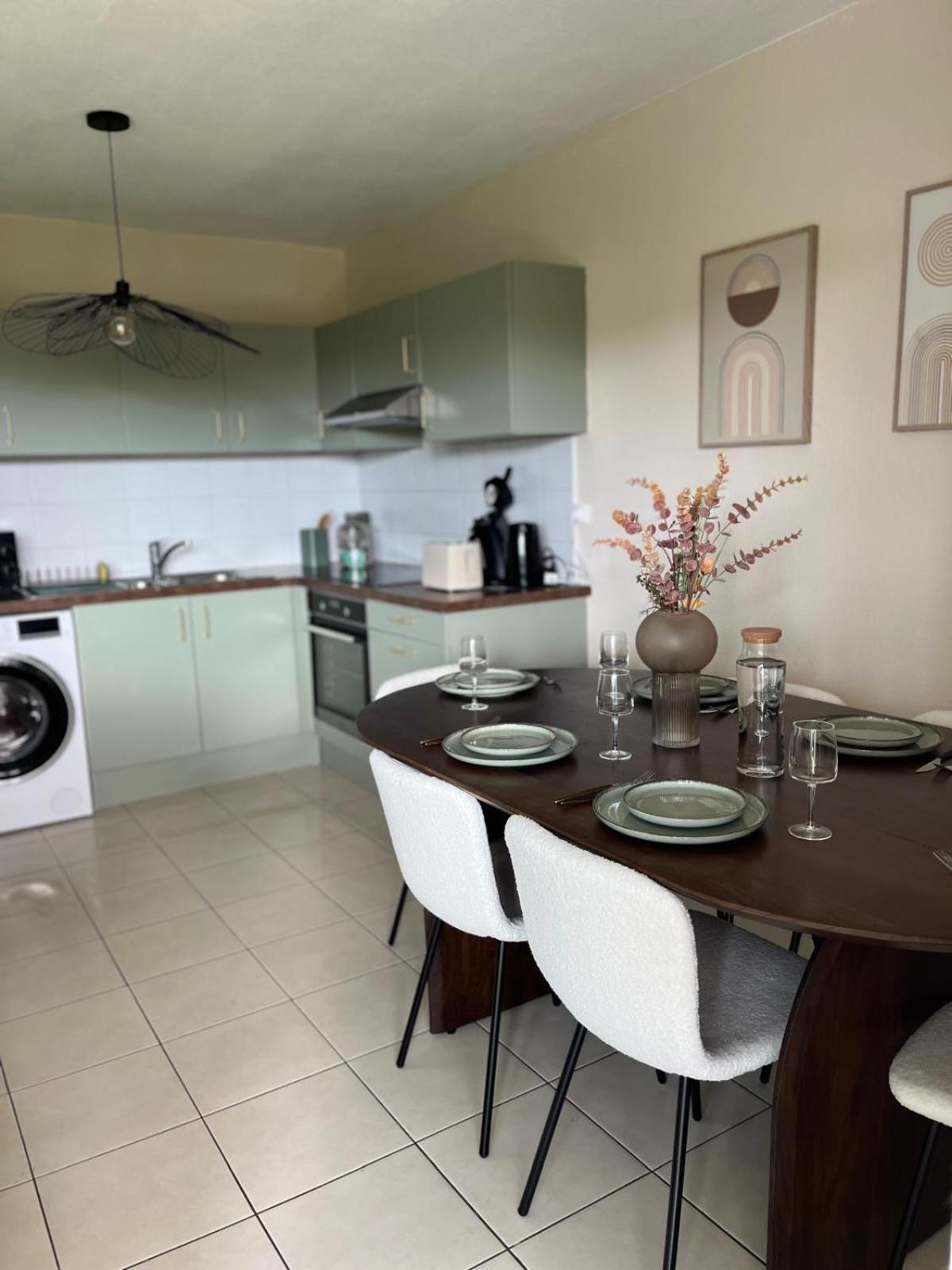Apartment French Riviera, Parking Gratuit, Tram L1 Au Pied De L'immeuble *