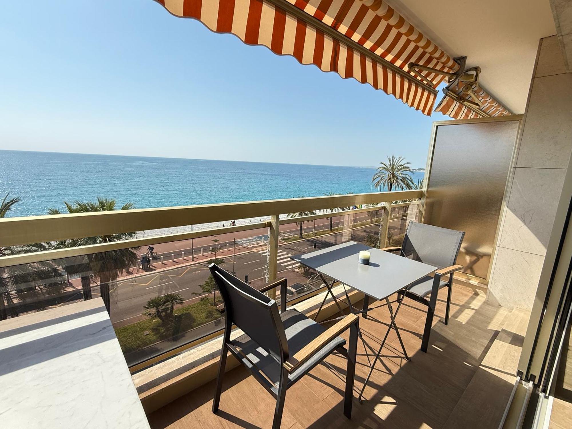 Azur Promenade Apartment