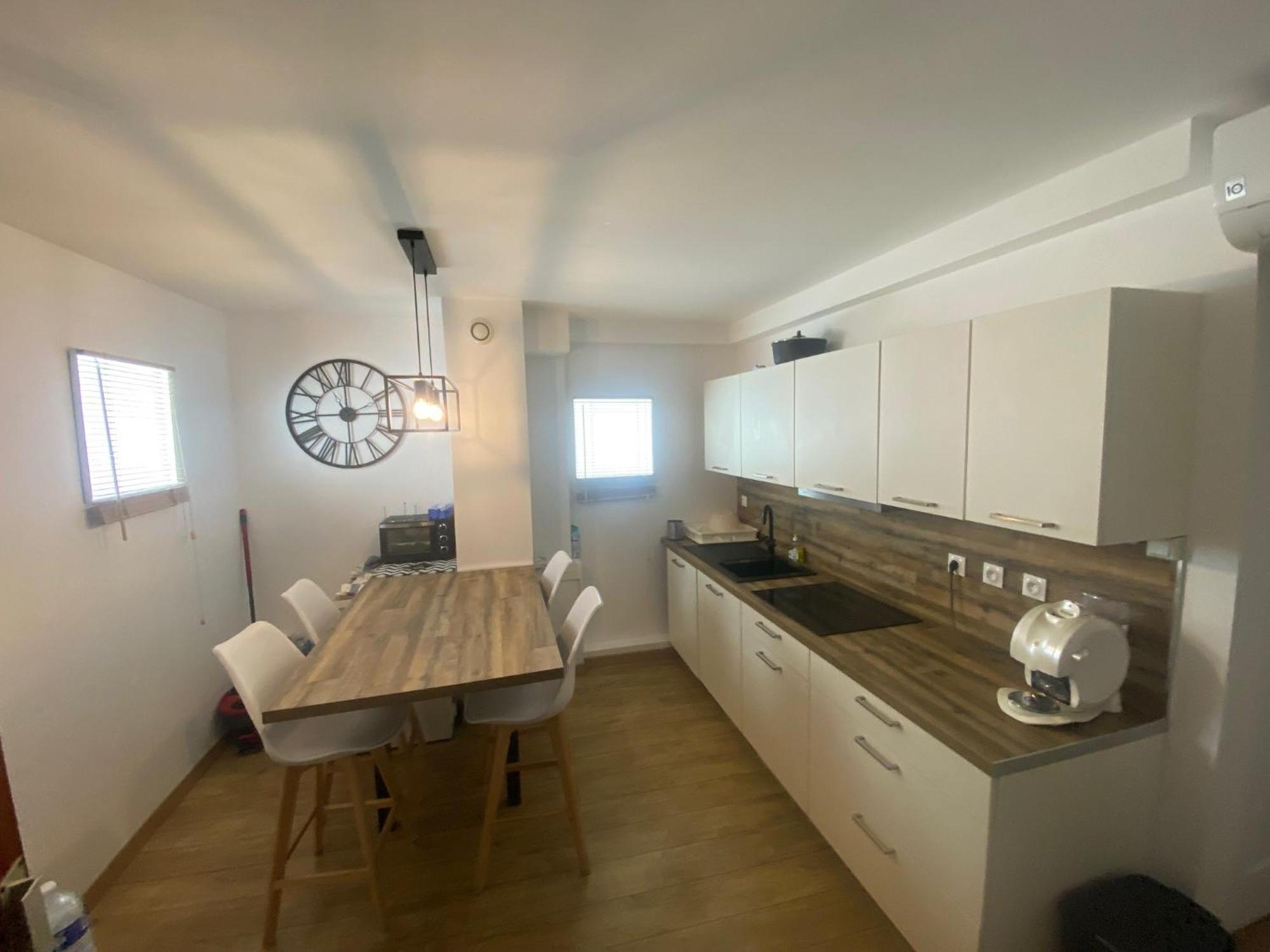 Homestay De 4 Proche Plage, Tram Et Aeroport