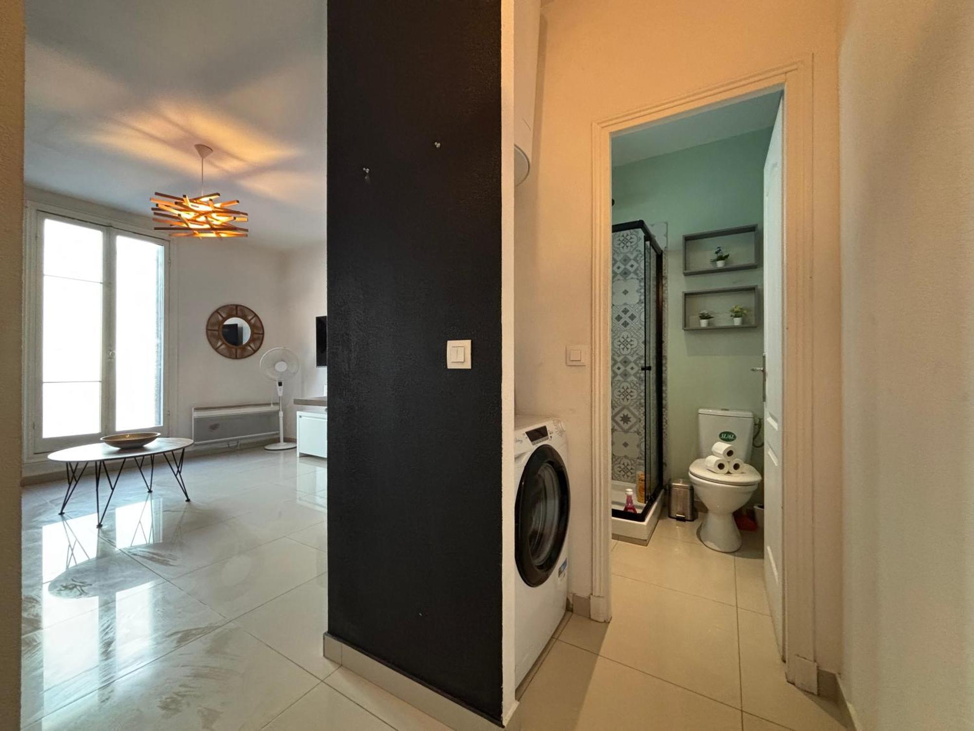 2 Liberation Proche Tram Apartment *